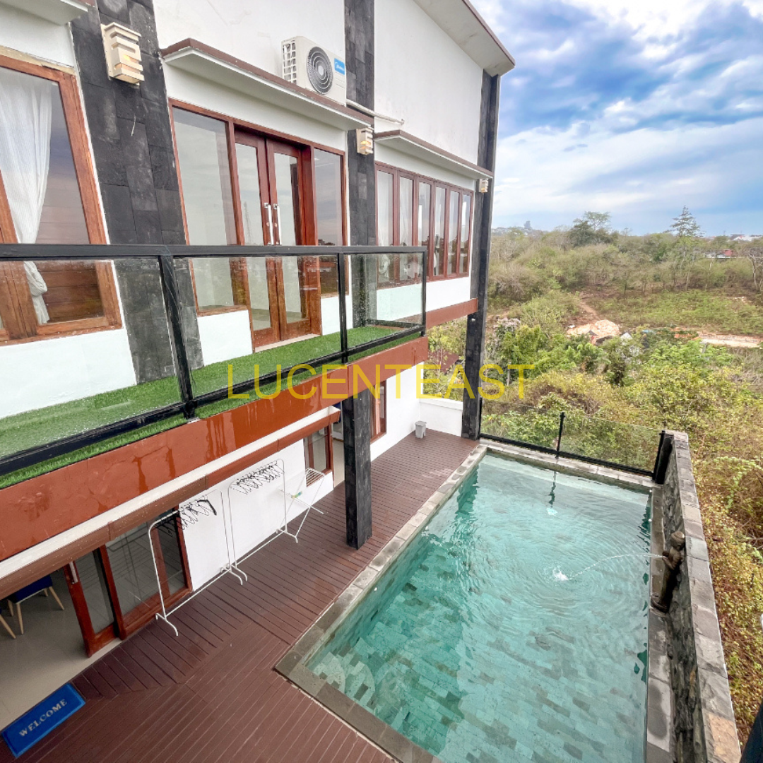 Beautiful freehold hill view villa