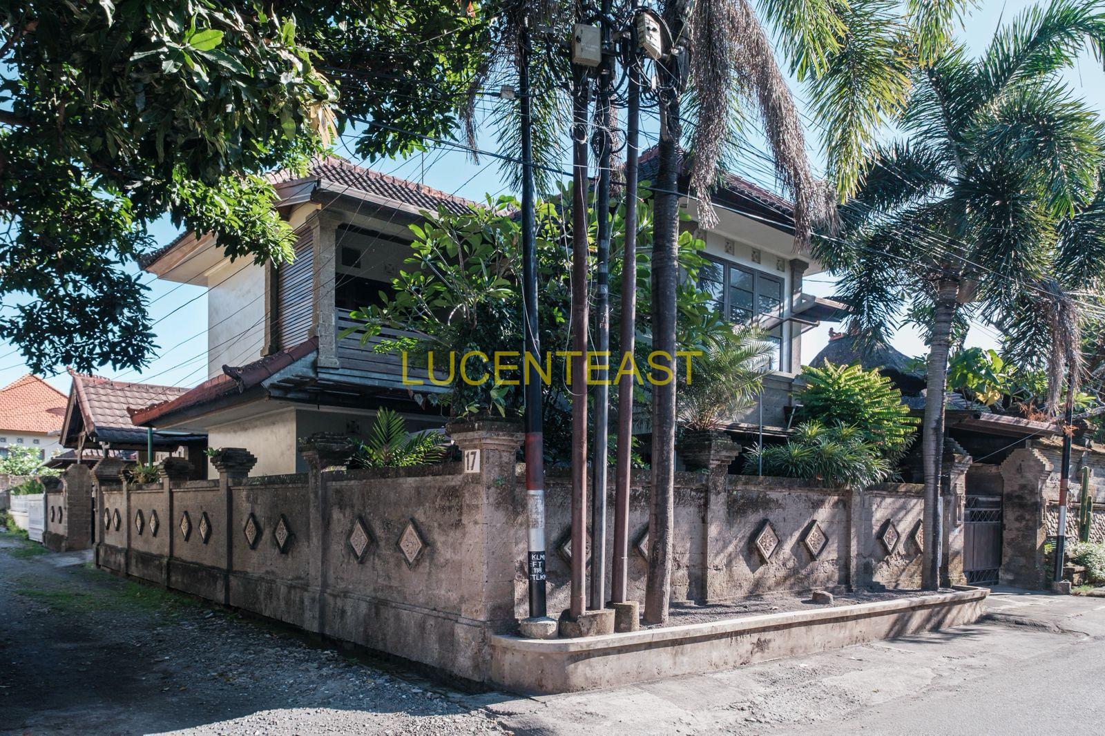 JUAL RUMAH MEWAH RENON