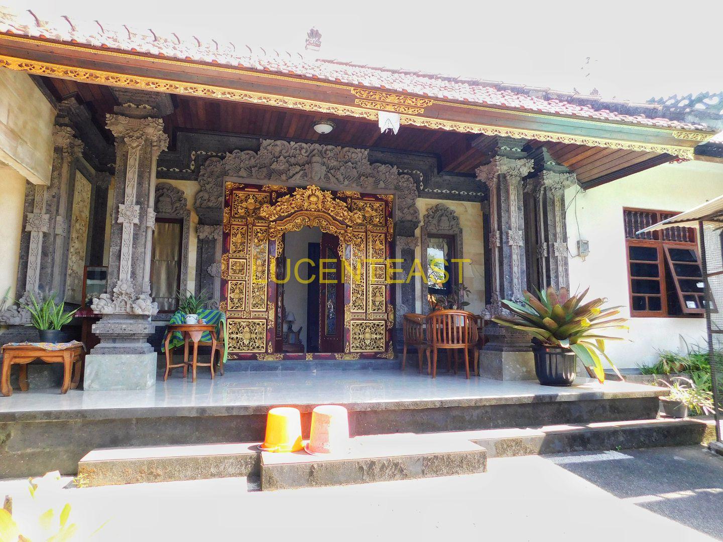 JUAL RUMAH STYLE BALI RENON