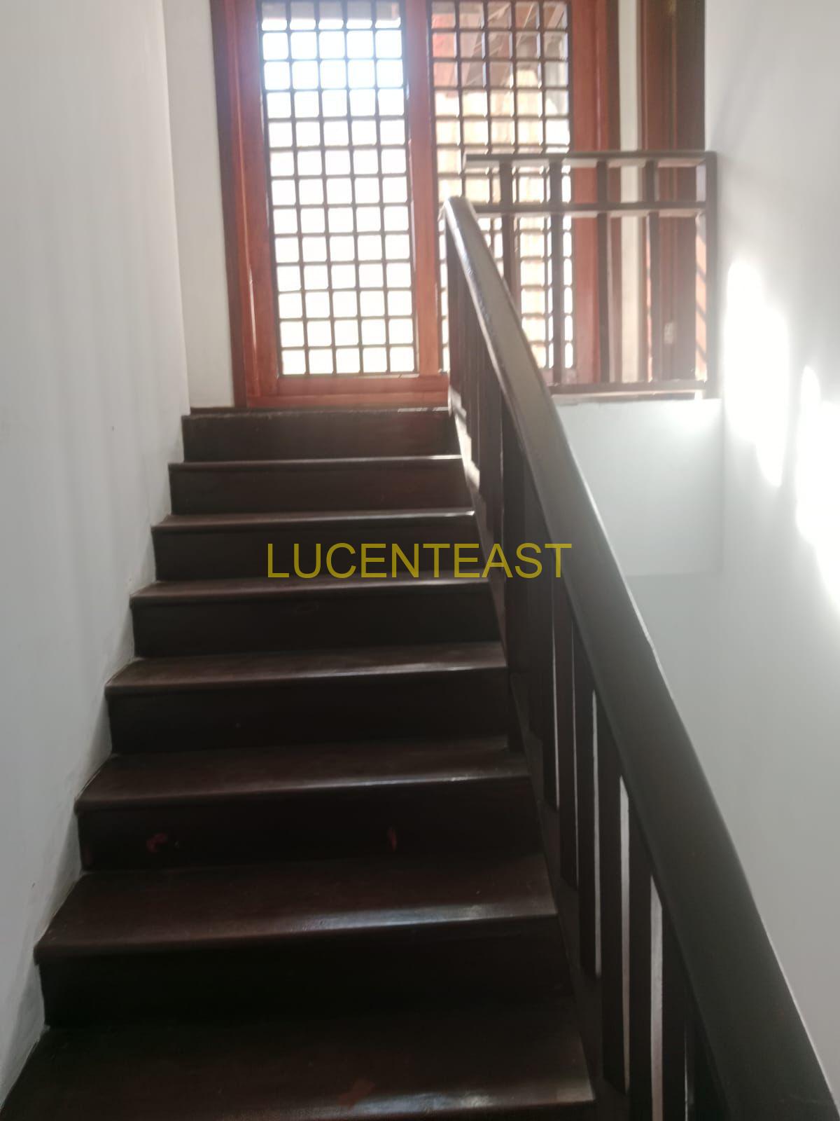 JUAL VILLA JALAN UTAMA SEDAP MALEM