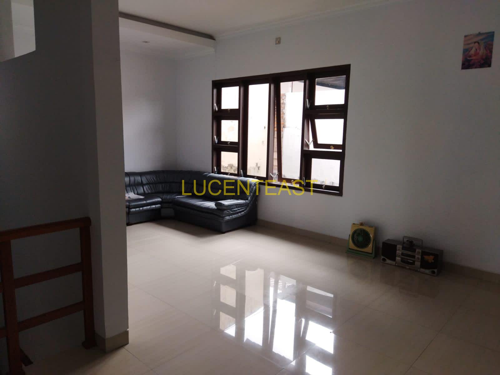JUAL RUMAH 2 LANTAI BARITO
