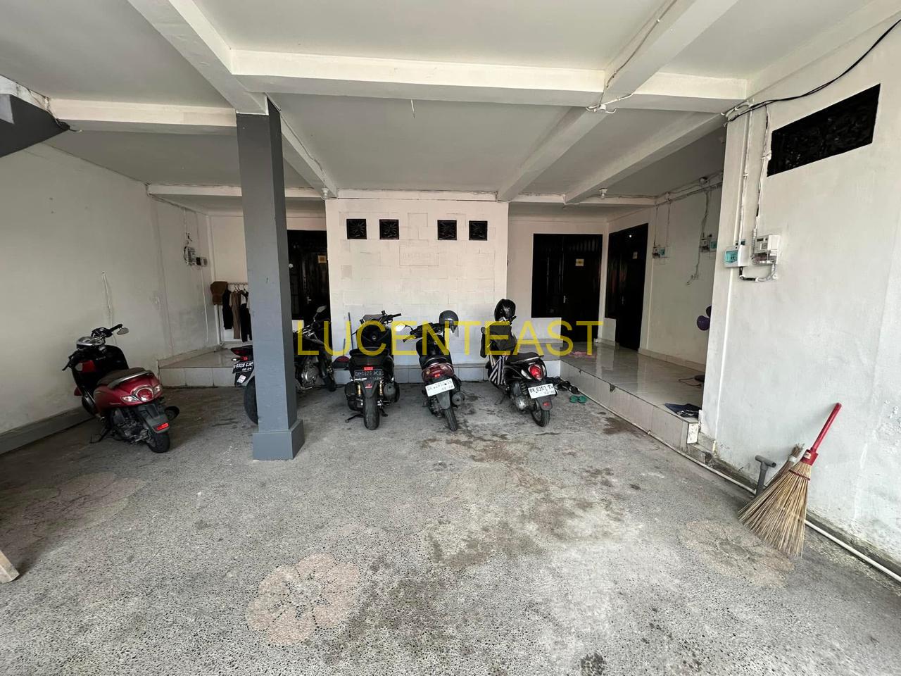 JUAL RUMAH KOST HAYAM WURUK