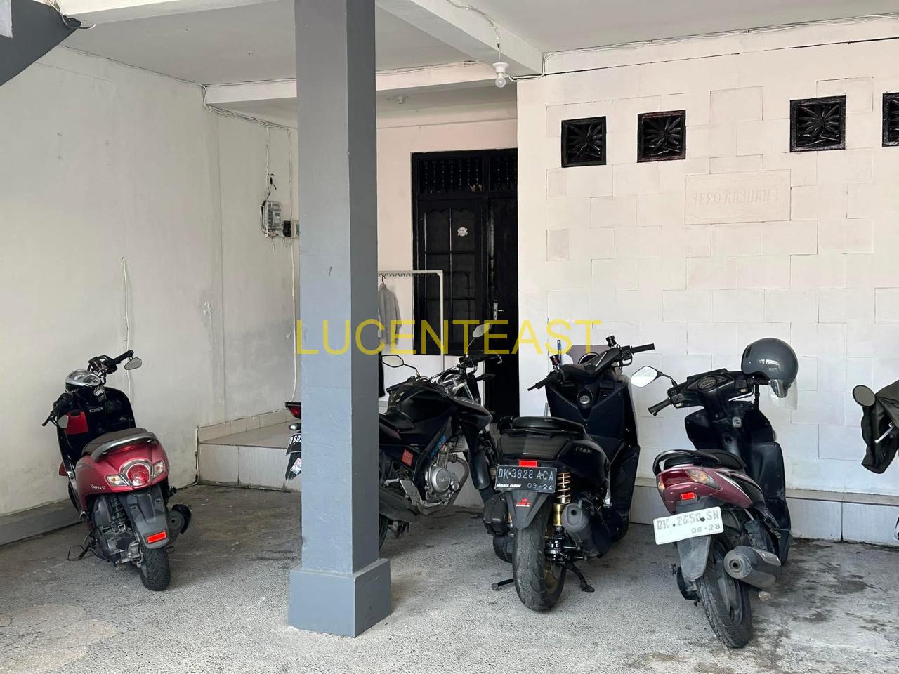 JUAL RUMAH KOST HAYAM WURUK