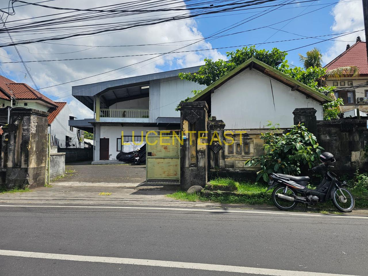 JUAL TANAH BONUS BANGUNAN PERERENAN