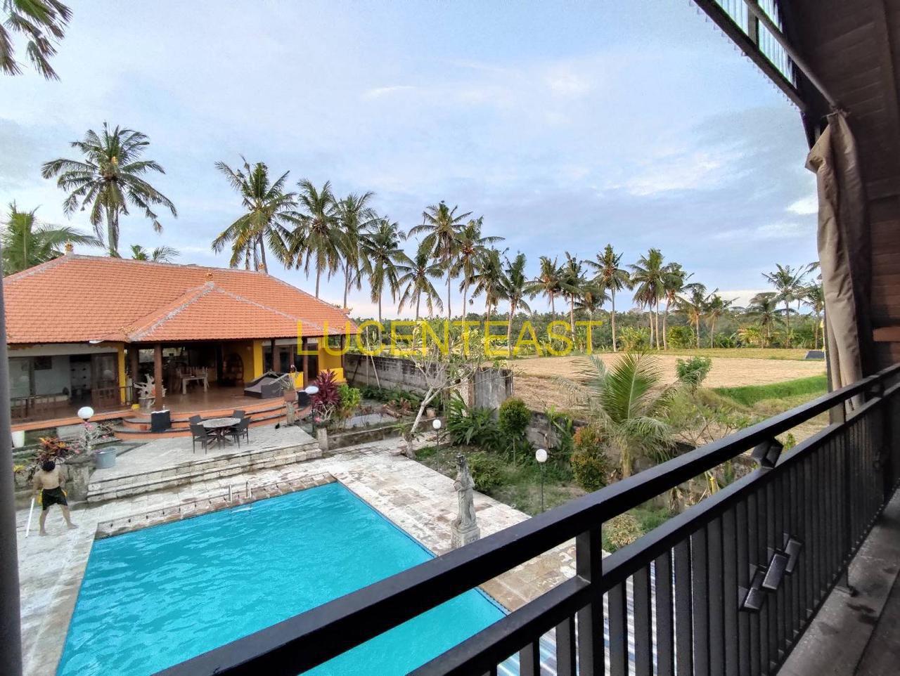 JUAL VILLA BESAR LOKASI PANTAI PURNAMA GIANYAR