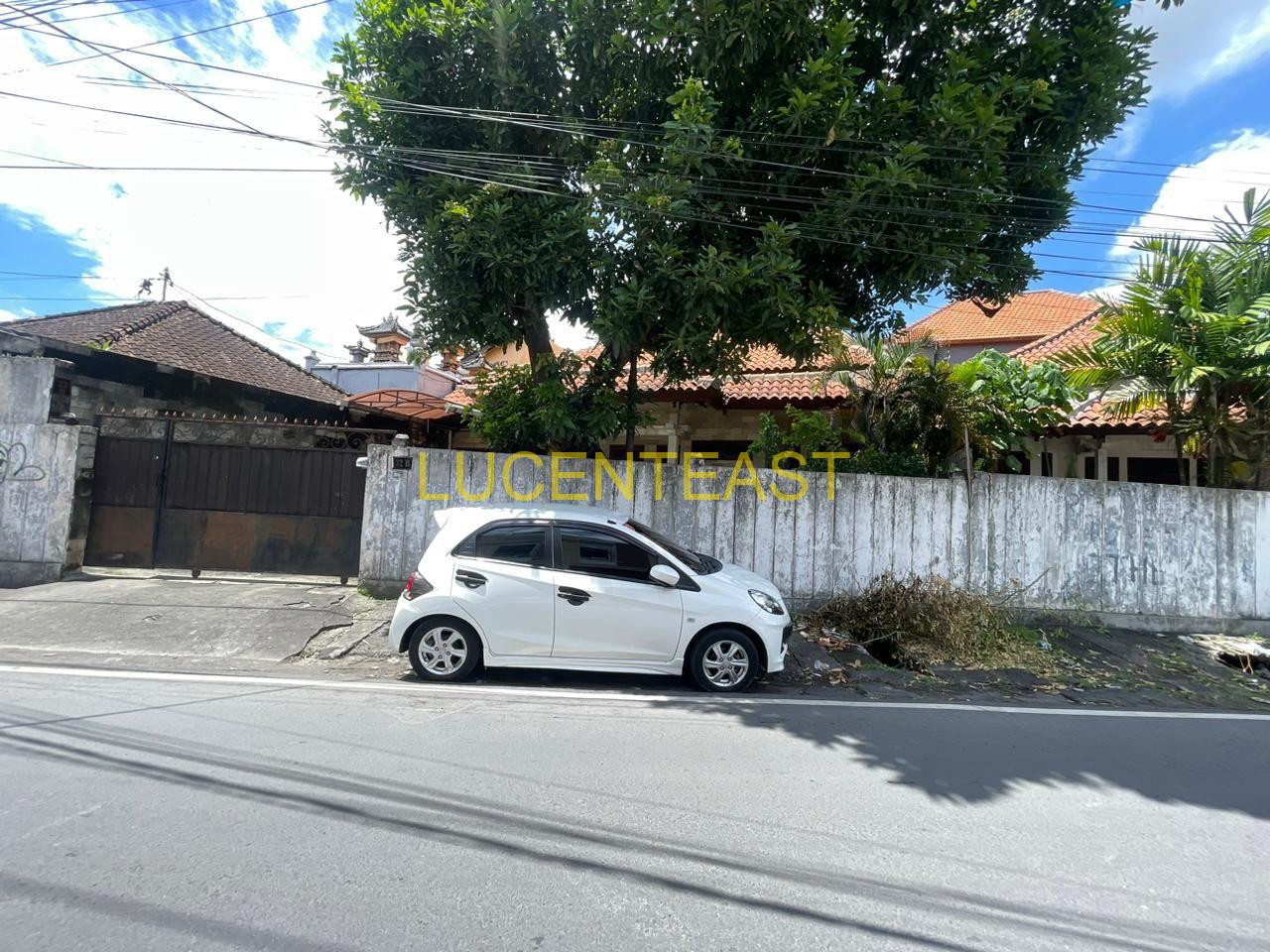 JUAL RUMAH NYAMAN SESETAN
