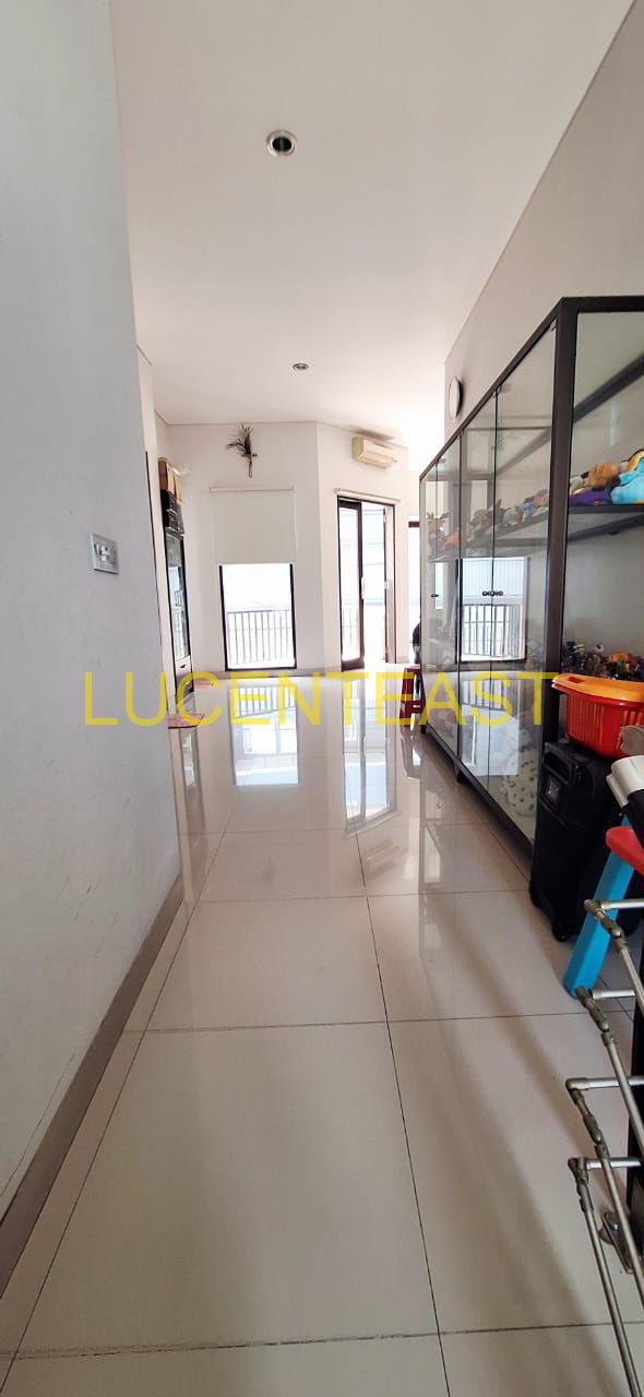 DIJUAL RUMAH LOKASI PREMIUM RENON