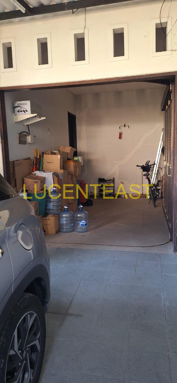 DIJUAL RUMAH LOKASI PREMIUM RENON