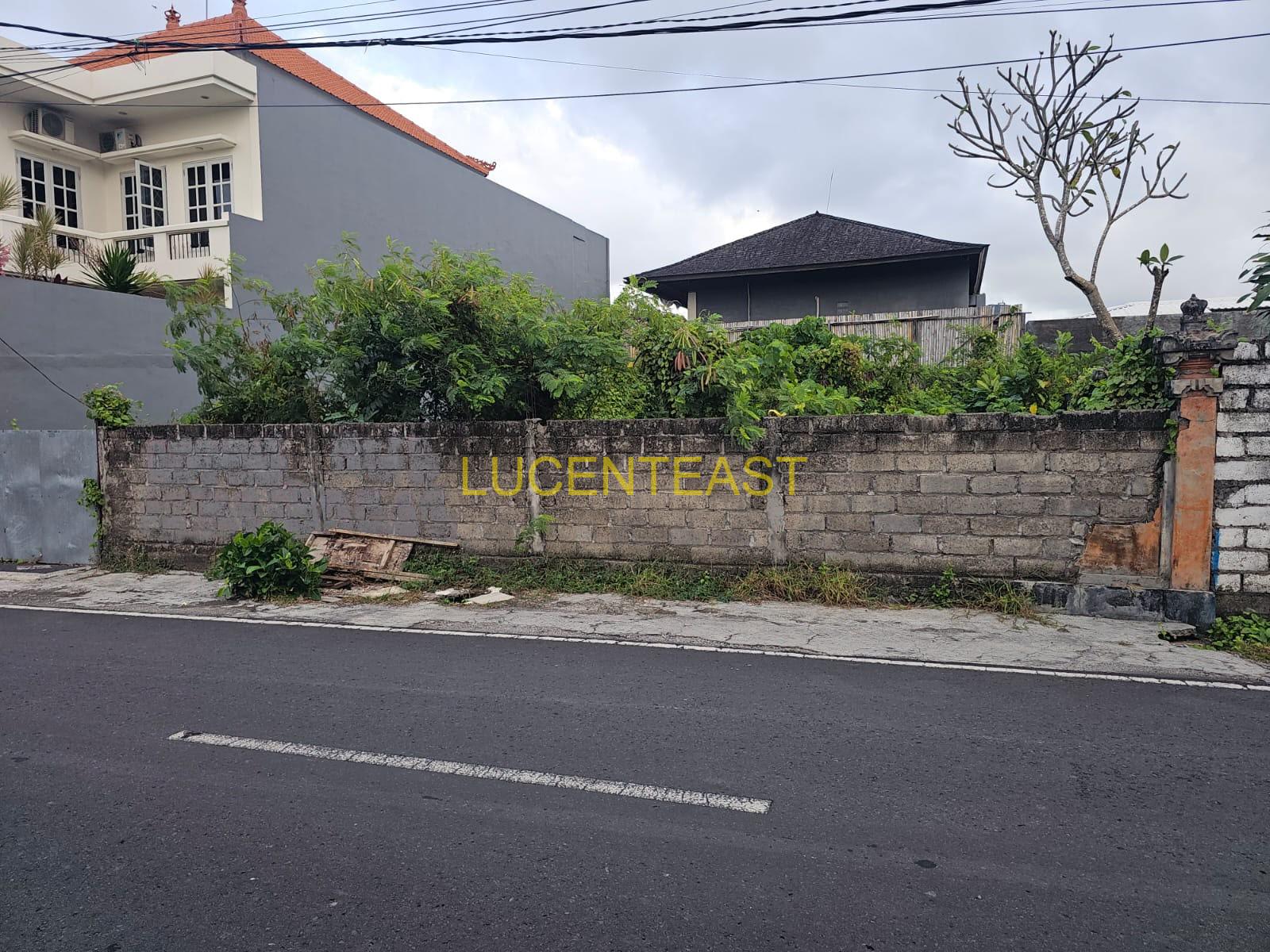 DIJUAL TANAH DI JALAN UTAMA KEROBOKAN