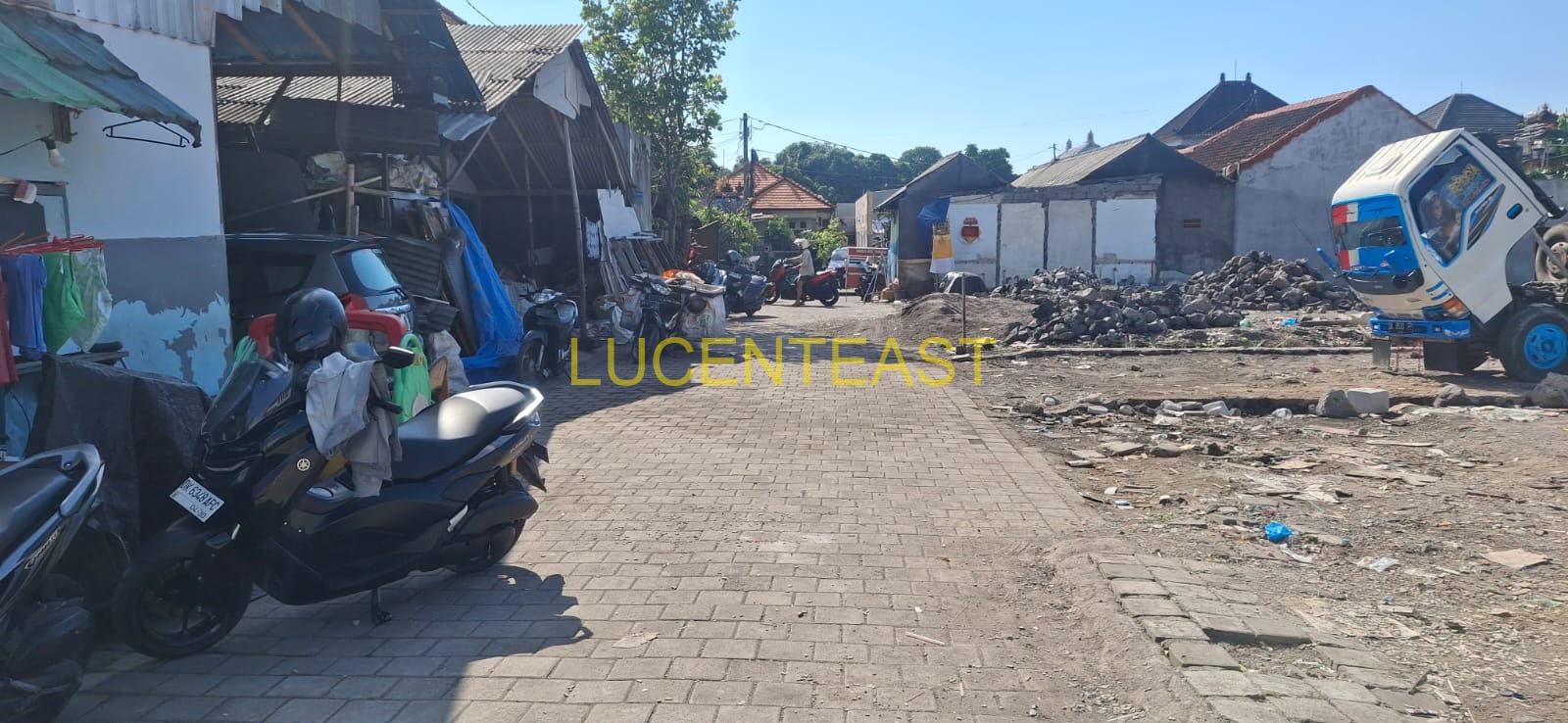 DIJUAL TANAH DI PERUMAHAN KESIMAN
