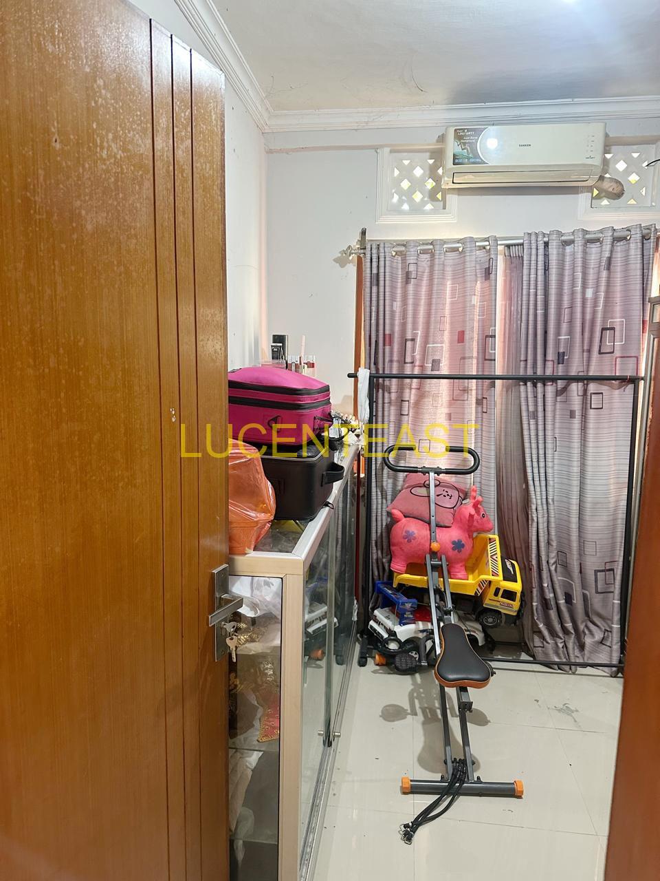 DIJUAL RUMAH LOKASI STRATEGIS BUANA RAYA