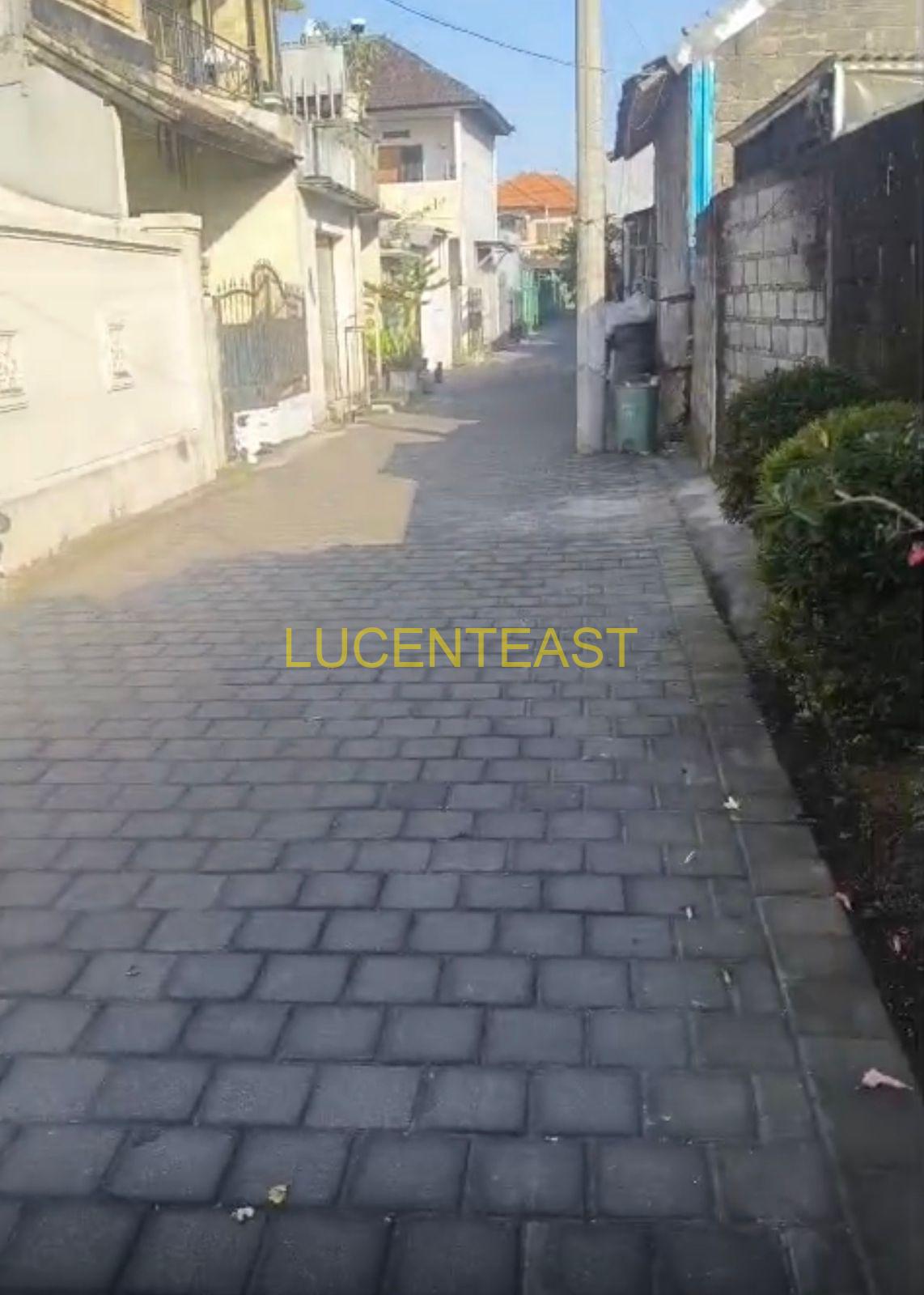 JUAL RUMAH LOKASI PRIME RENON
