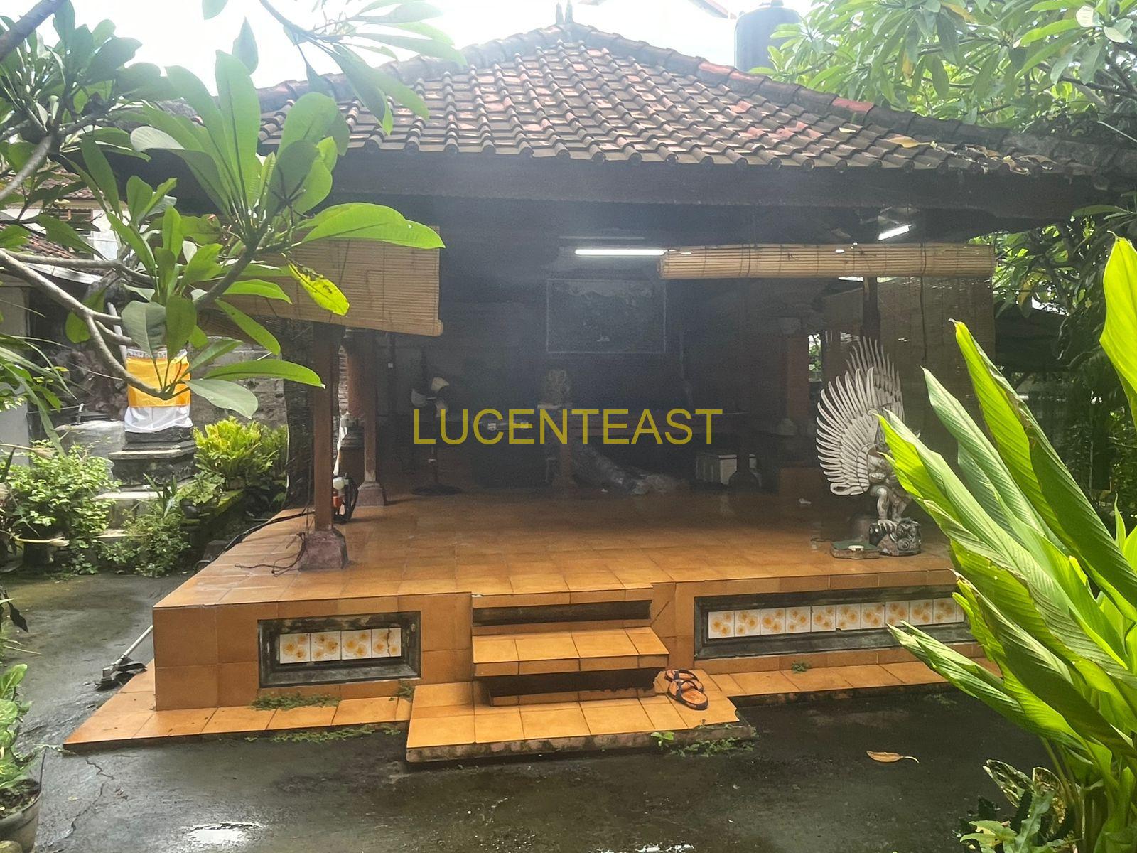 DIJUAL TANAH BONUS RUMAH STYLE BALI KESIMAN