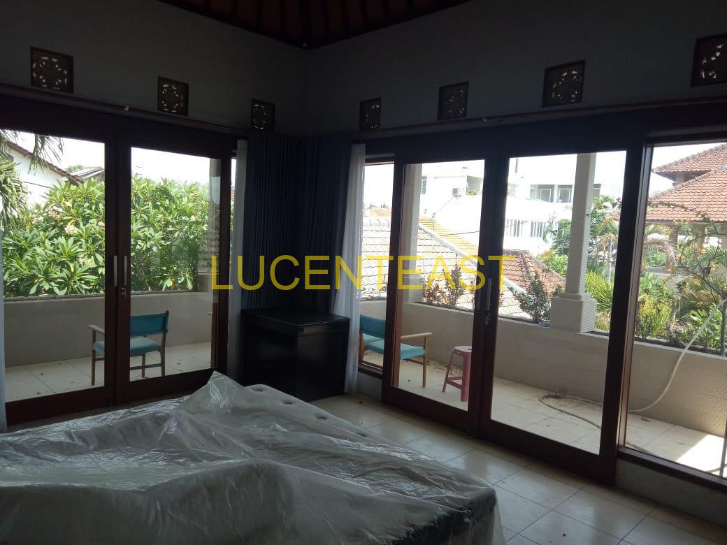 JUAL/SEWA VILLA CANTIK SANUR