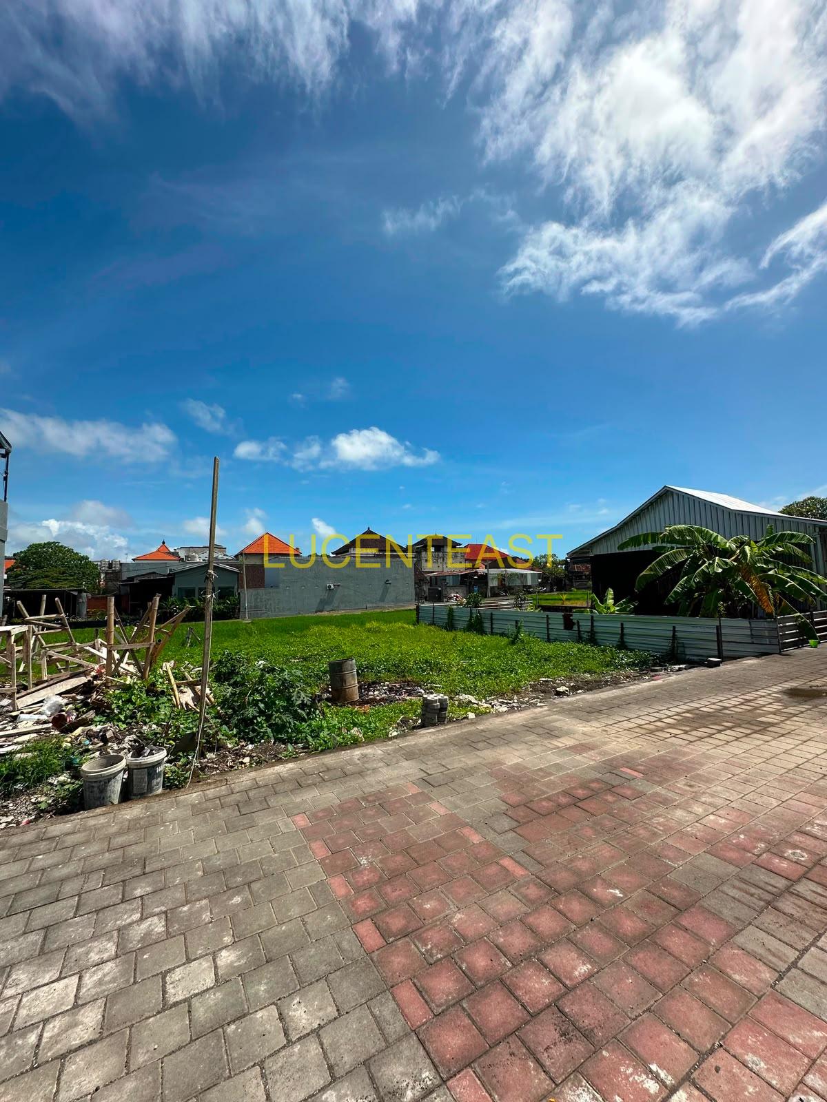 DIJUAL TANAH LOKASI SEMINYAK