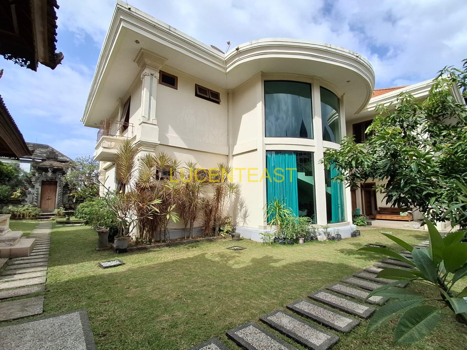 DIJUAL RUMAH MEWAH GATSU TIMUR