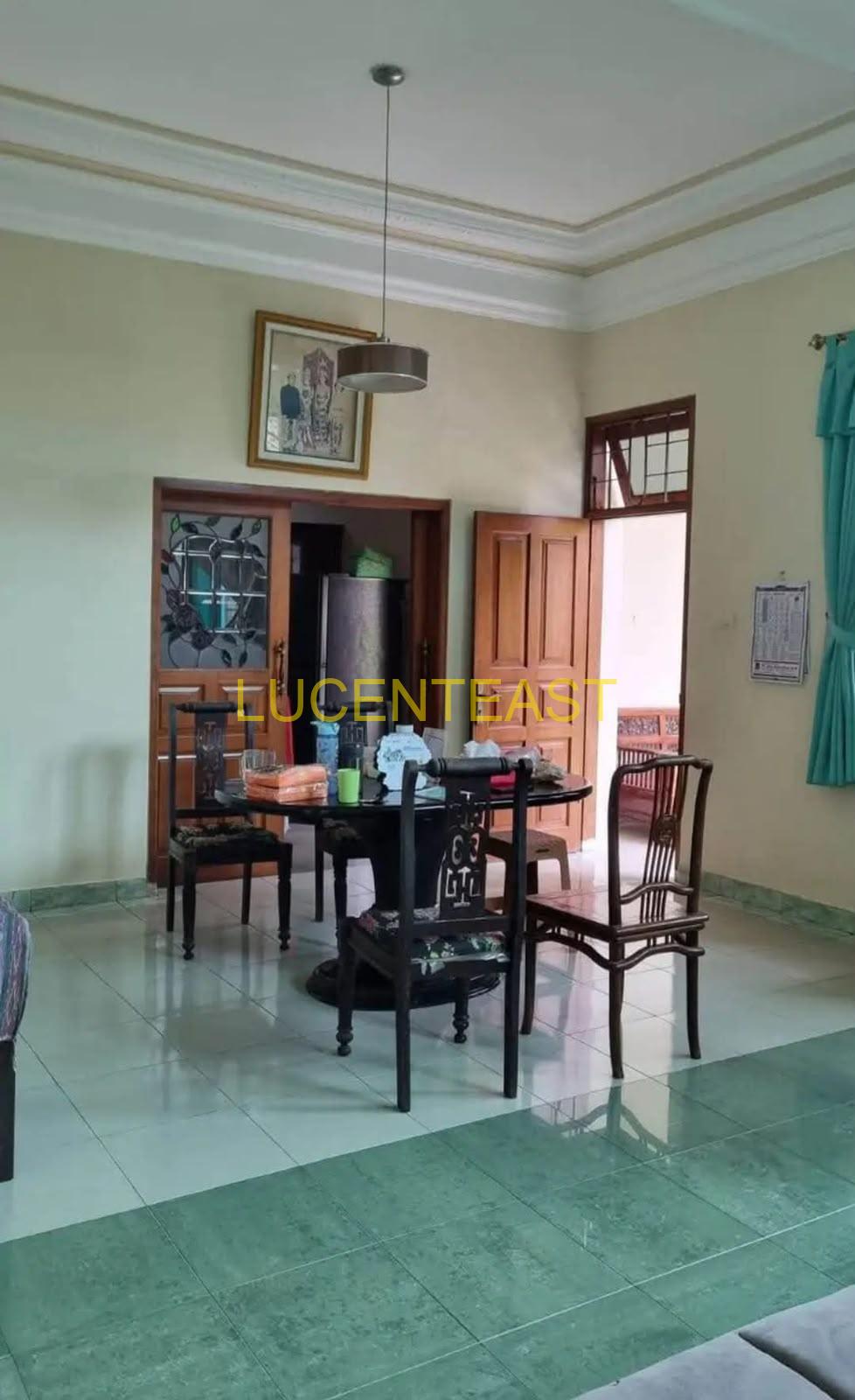 DIJUAL RUMAH MEWAH GATSU TIMUR
