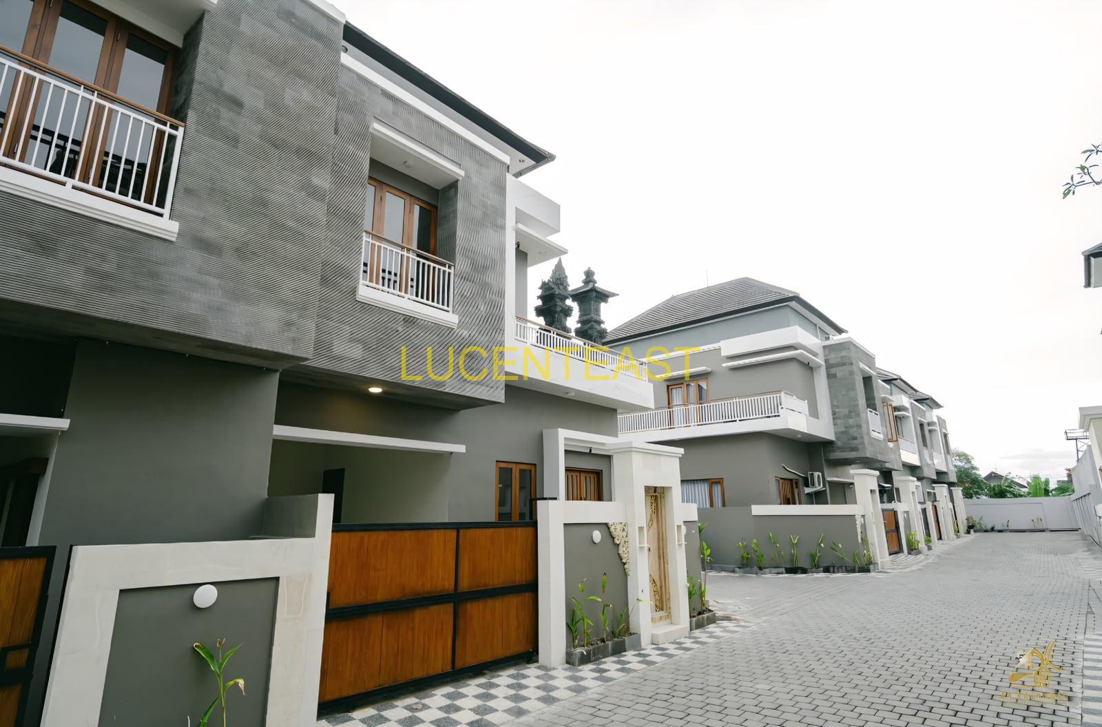 DIJUAL RUMAH 2 LANTAI SEDAP MALAM