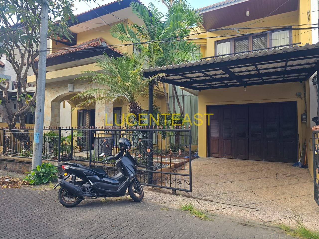 DIJUAL RUMAH MEWAH RENON