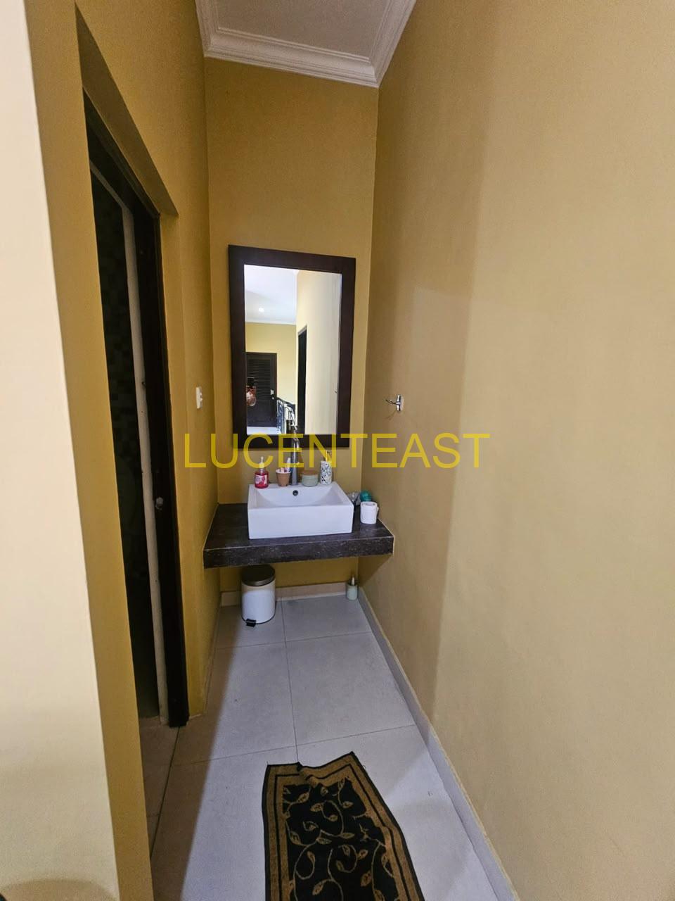 DIJUAL RUMAH MEWAH RENON