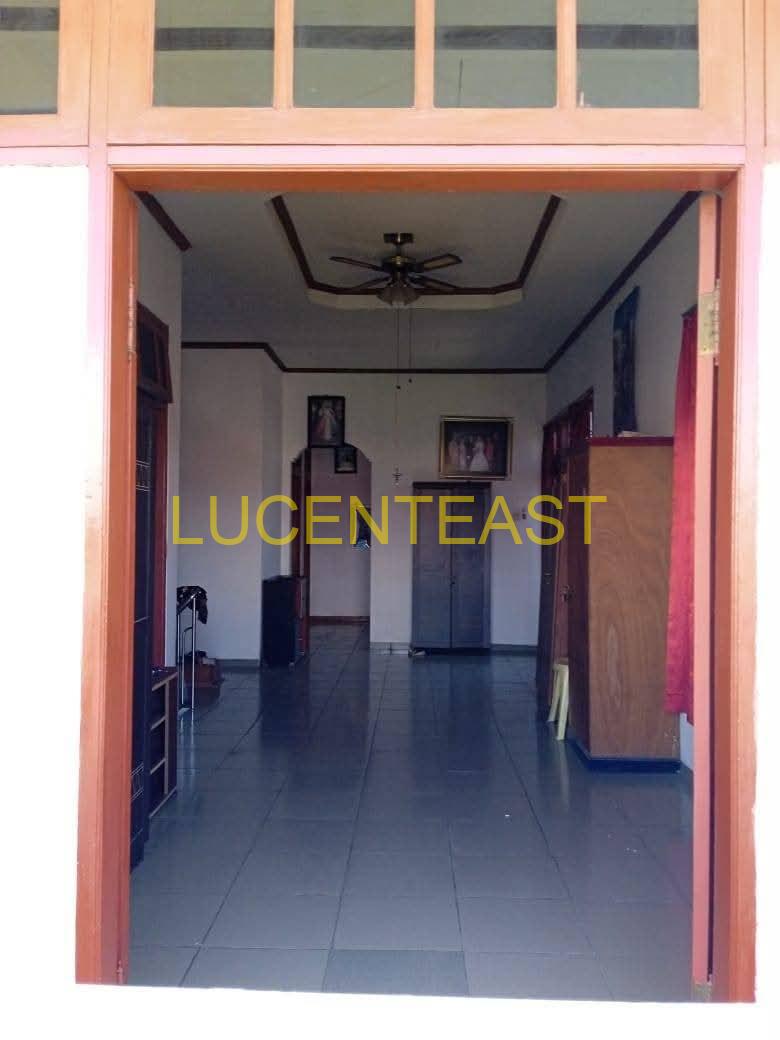 DIJUAL RUMAH 2 LANTAI LOKASI STRATEGIS SESETAN
