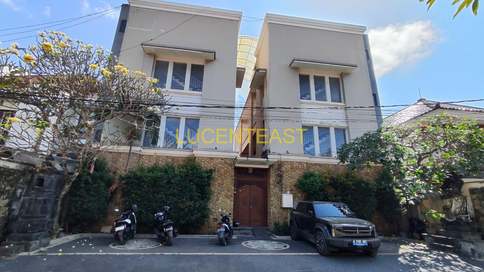 DIJUAL GEDUNG KOST LOKASI STARTEGIS RENON