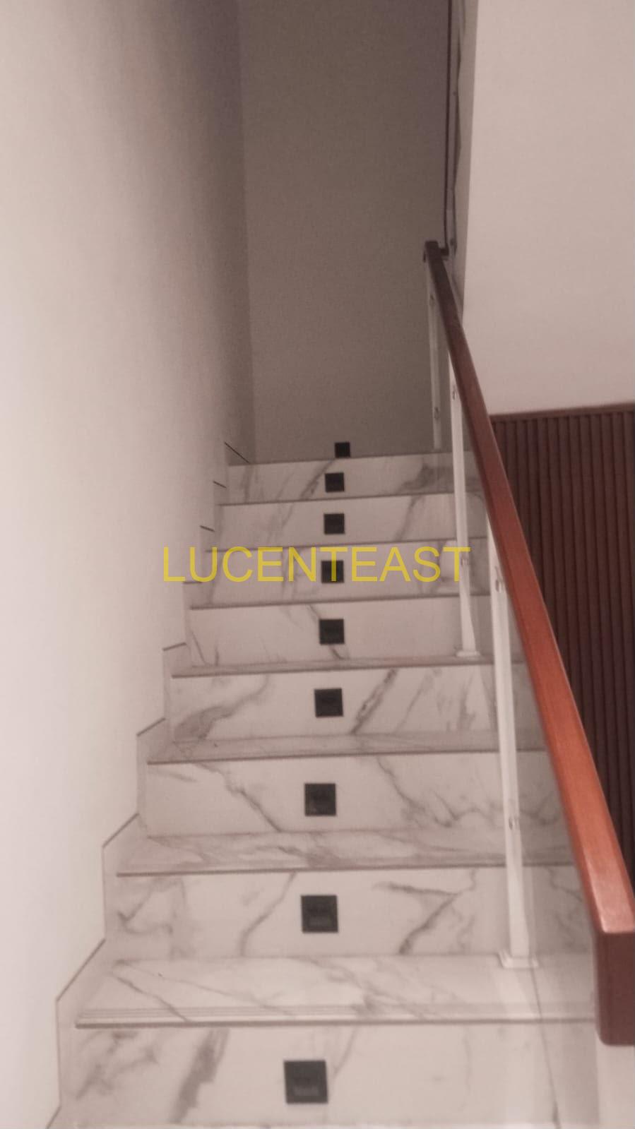 DIJUAL NEW HOUSE RENON