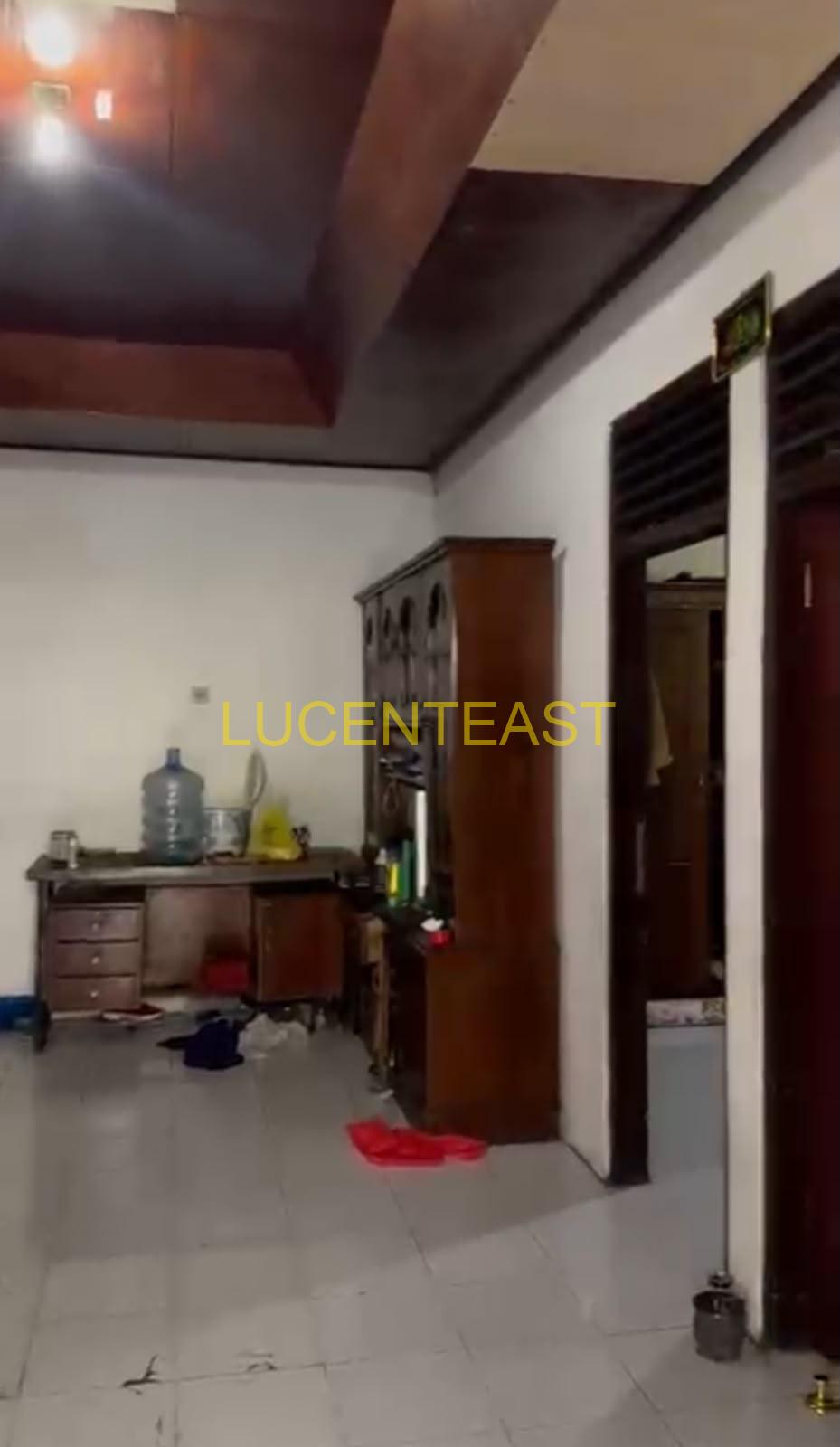 DIJUAL RUMAH LOKASI PRIME HAYAM WURUK