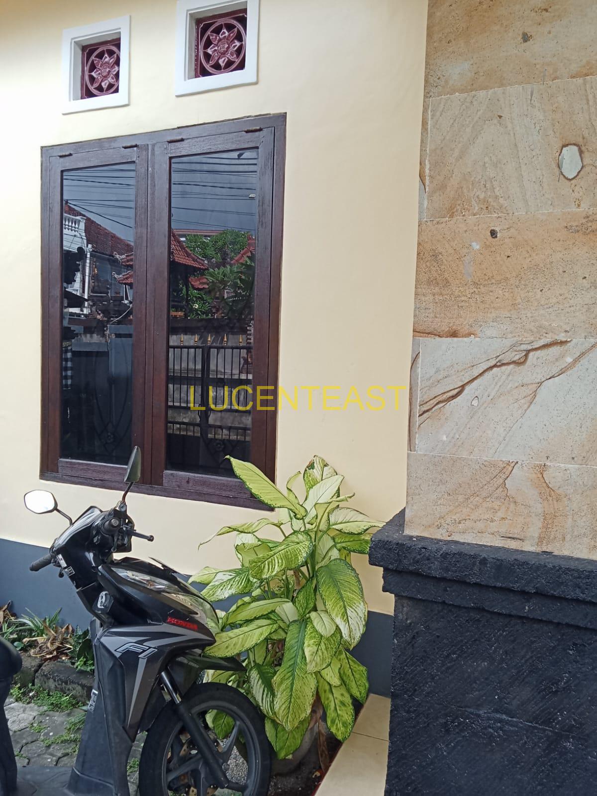 DIJUAL RUMAH LOKASI STRATEGIS HAYAM WURUK