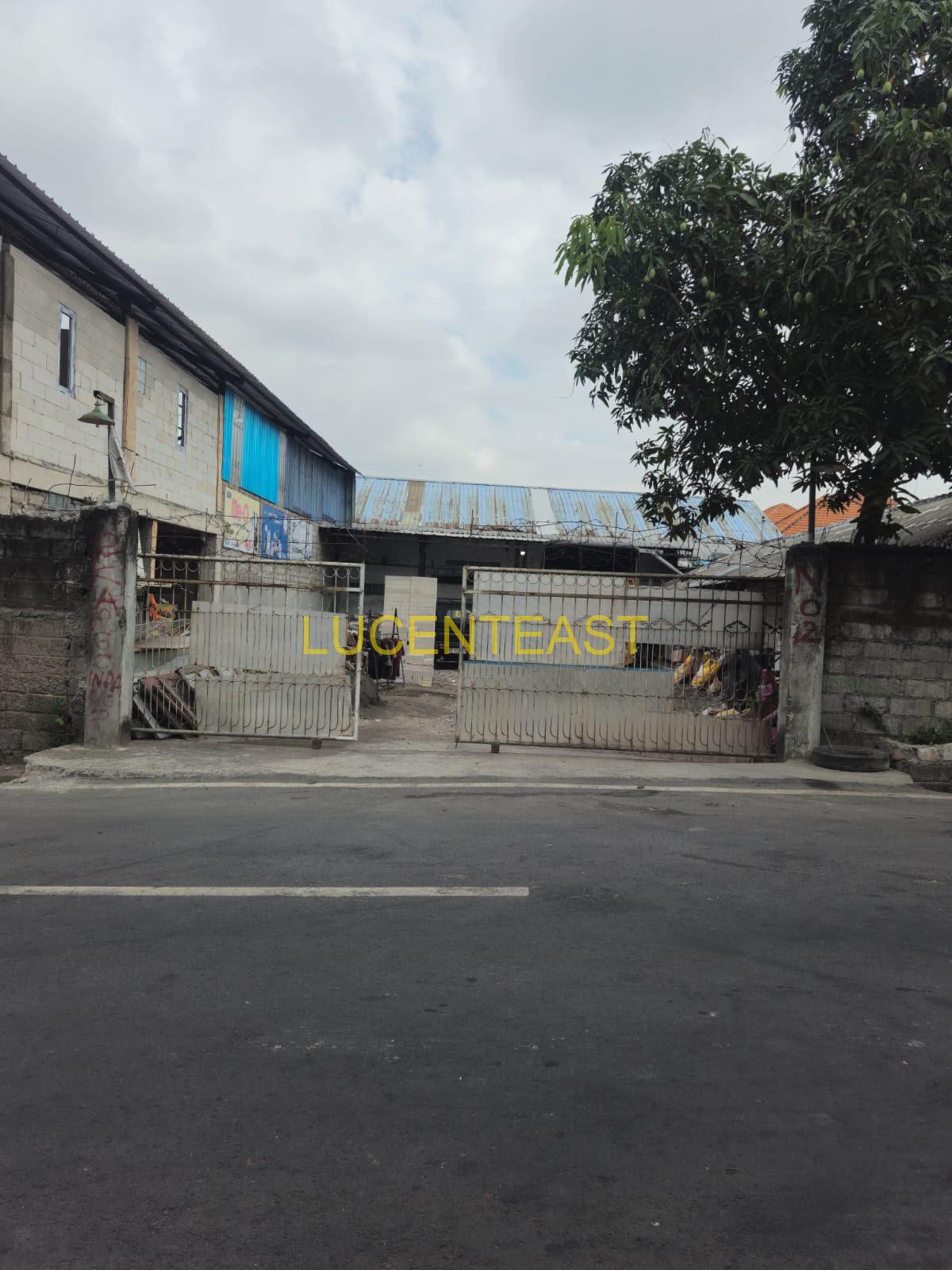 JUAL TANAH BONUS BANGUNAN GUDANG CARGO