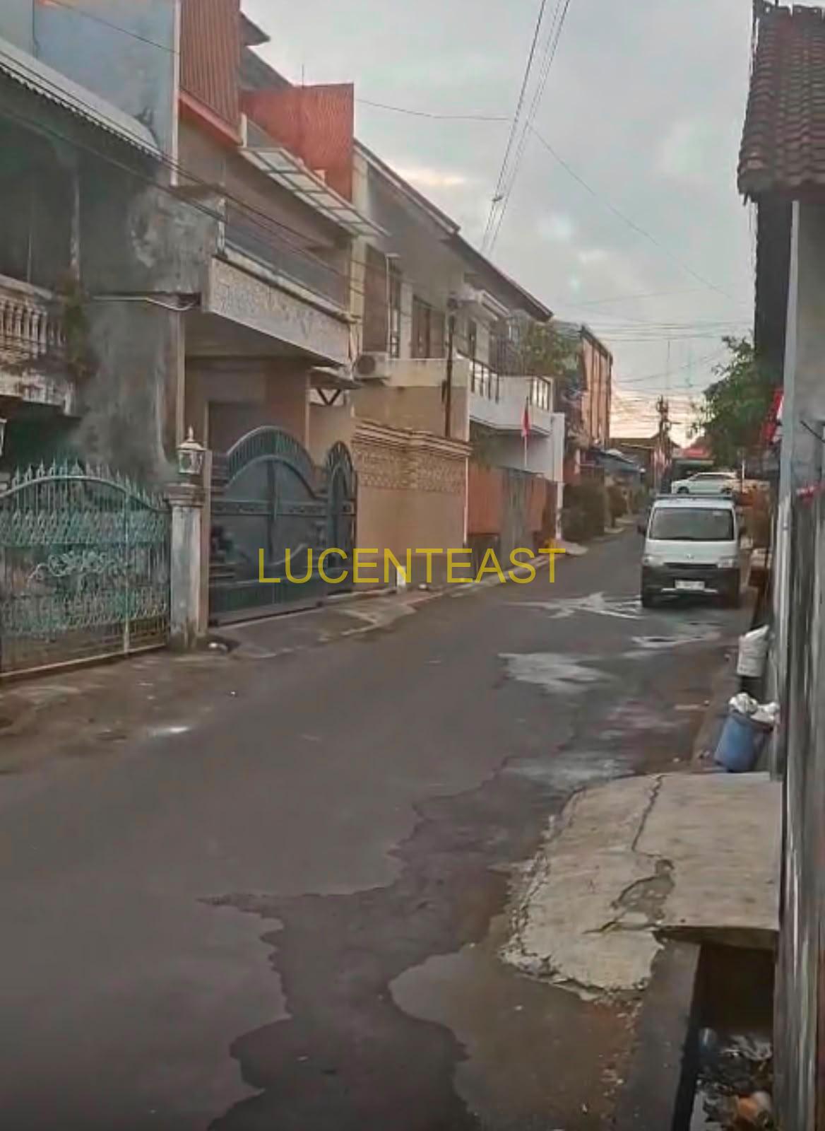 JUAL TANAH BONUS BANGUNAN TUA JL,NANGKA