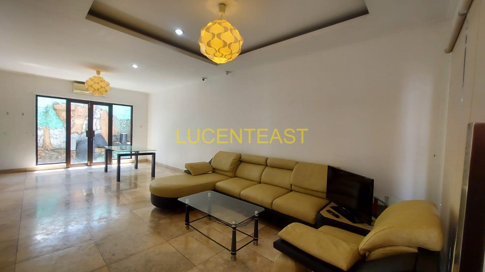 DIJUAL RUMAH LOKASI ELITE KEROBOKAN