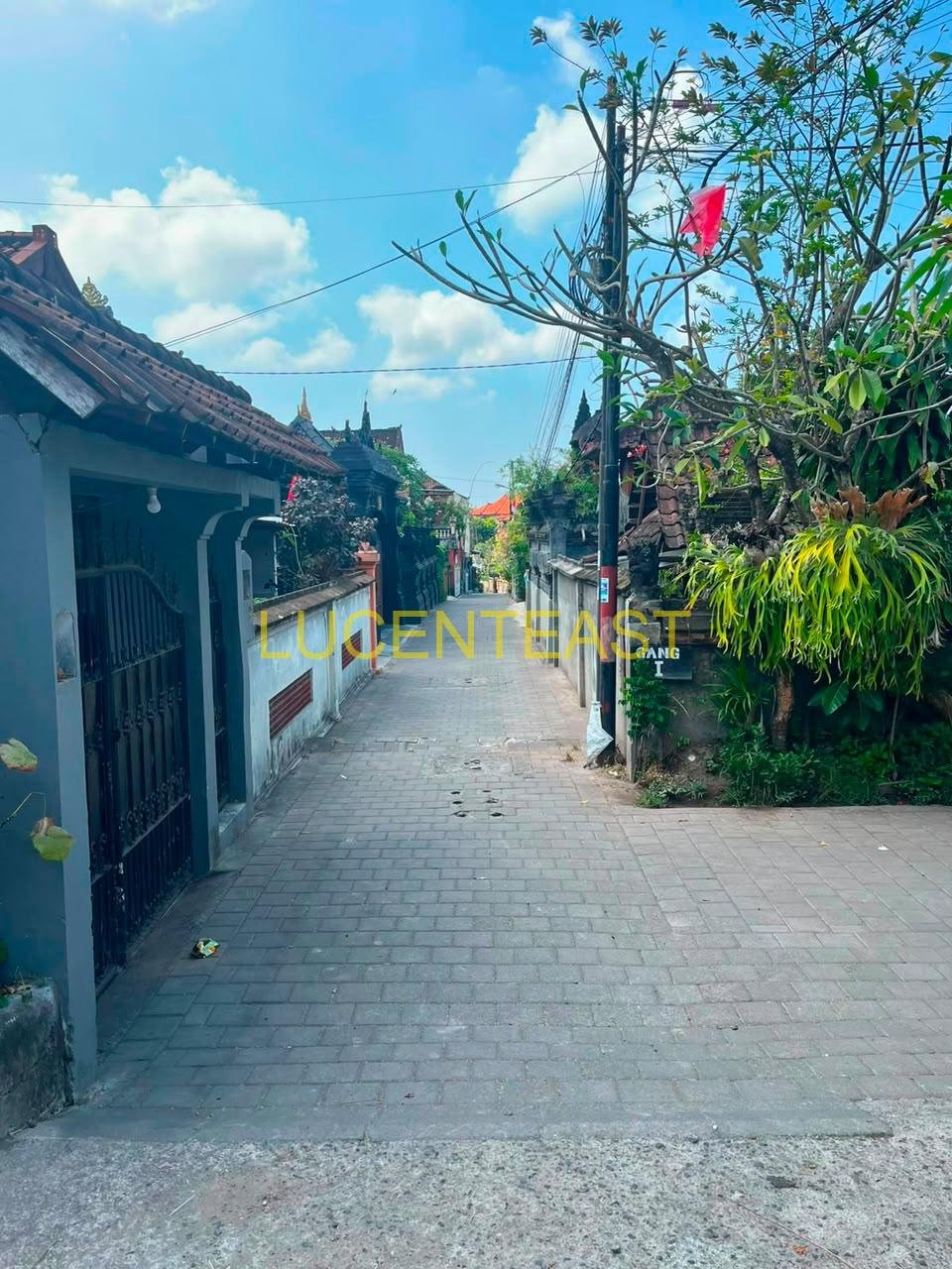 FOR SALE LOKASI STRATEGIS PADANG SAMBIAN