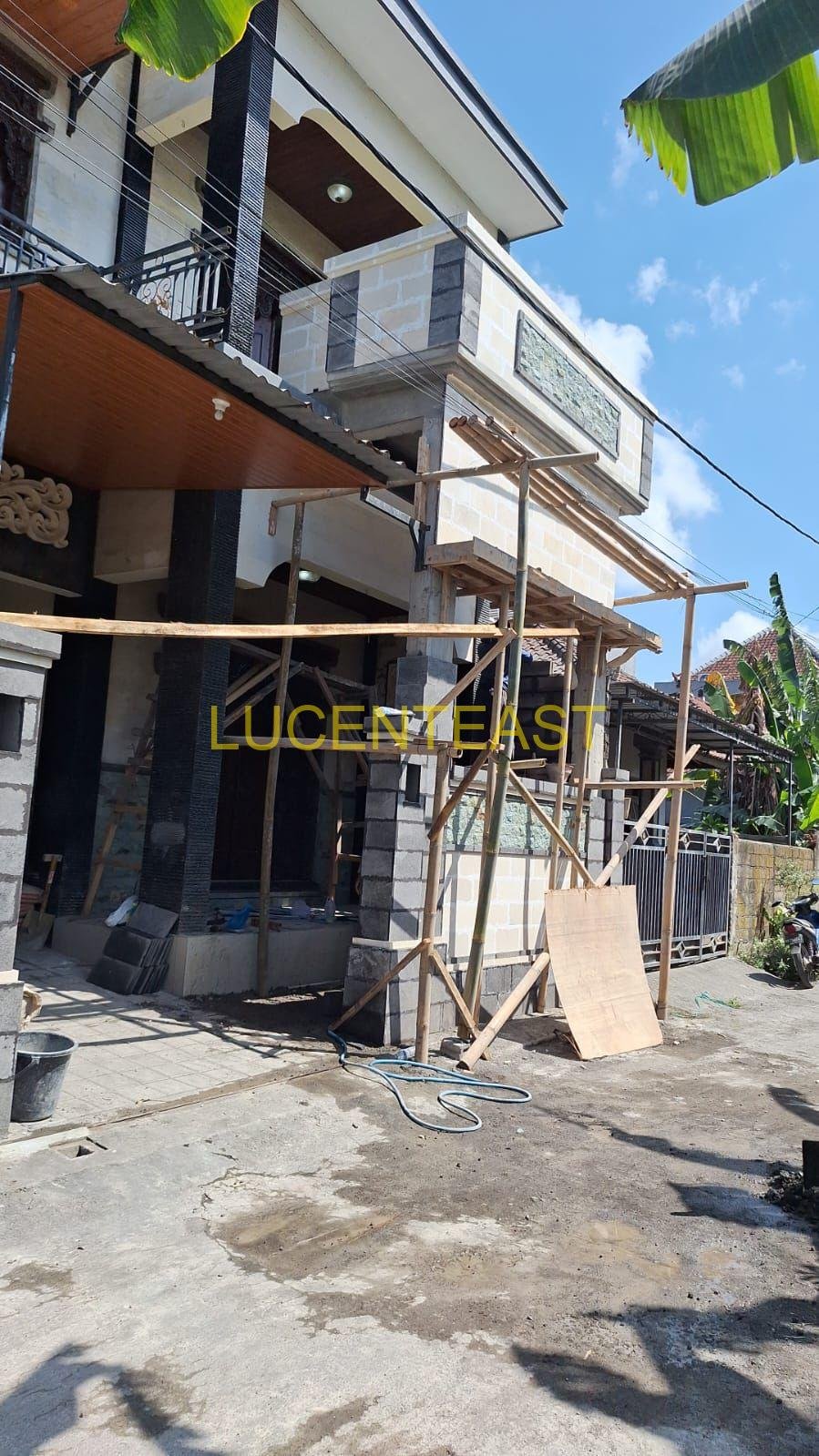 JUAL RUMAH 2 LANTAI GIANYAR