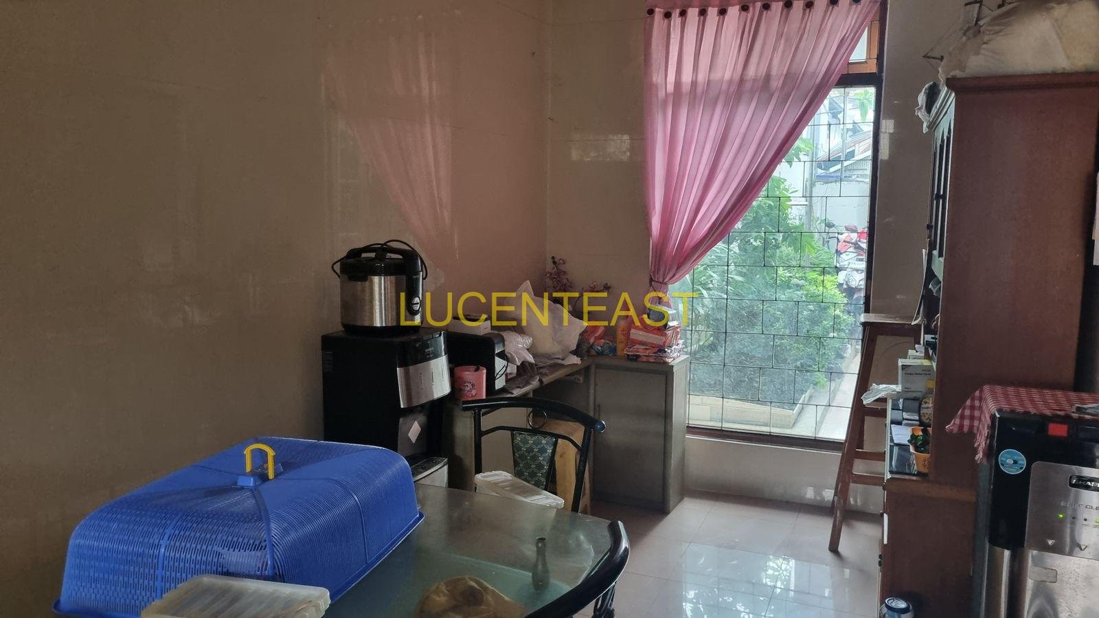 JUAL RUMAH LOKASI STARTEGIS RENON