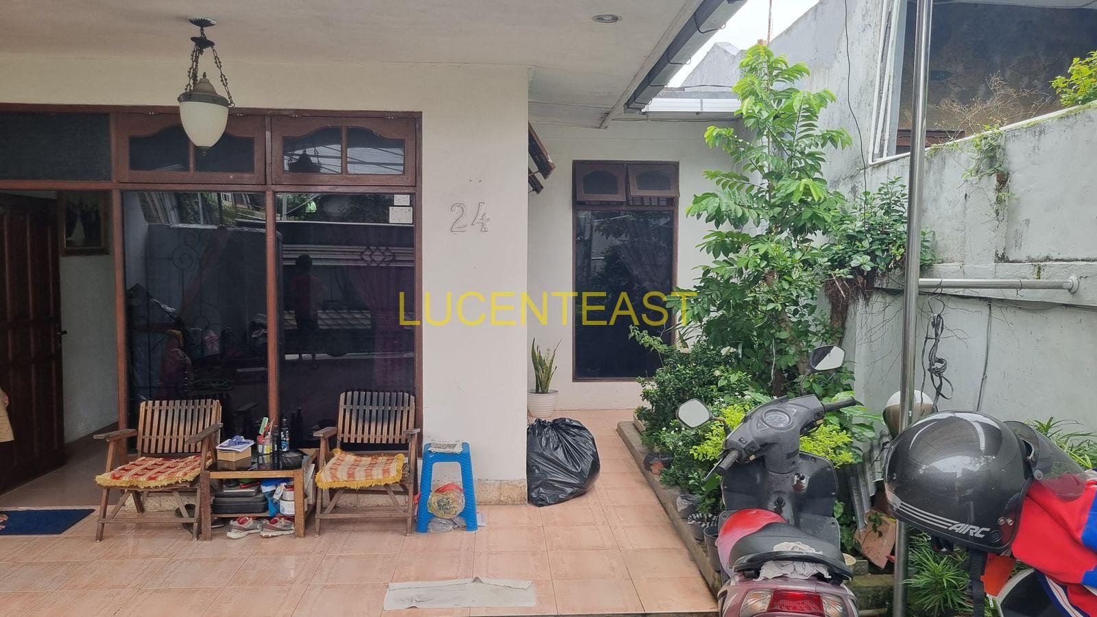 JUAL RUMAH LOKASI STARTEGIS RENON