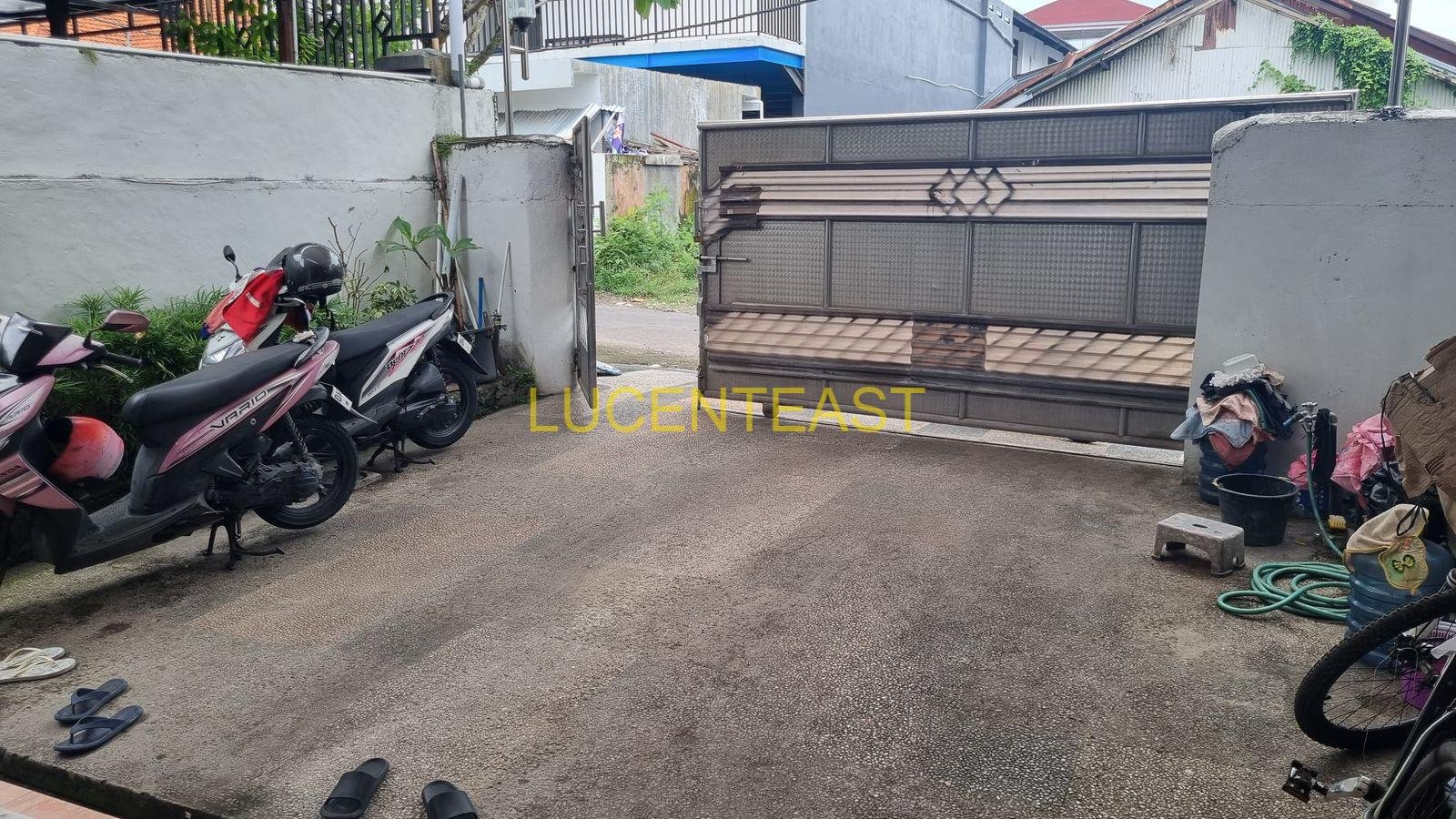 JUAL RUMAH LOKASI STARTEGIS RENON