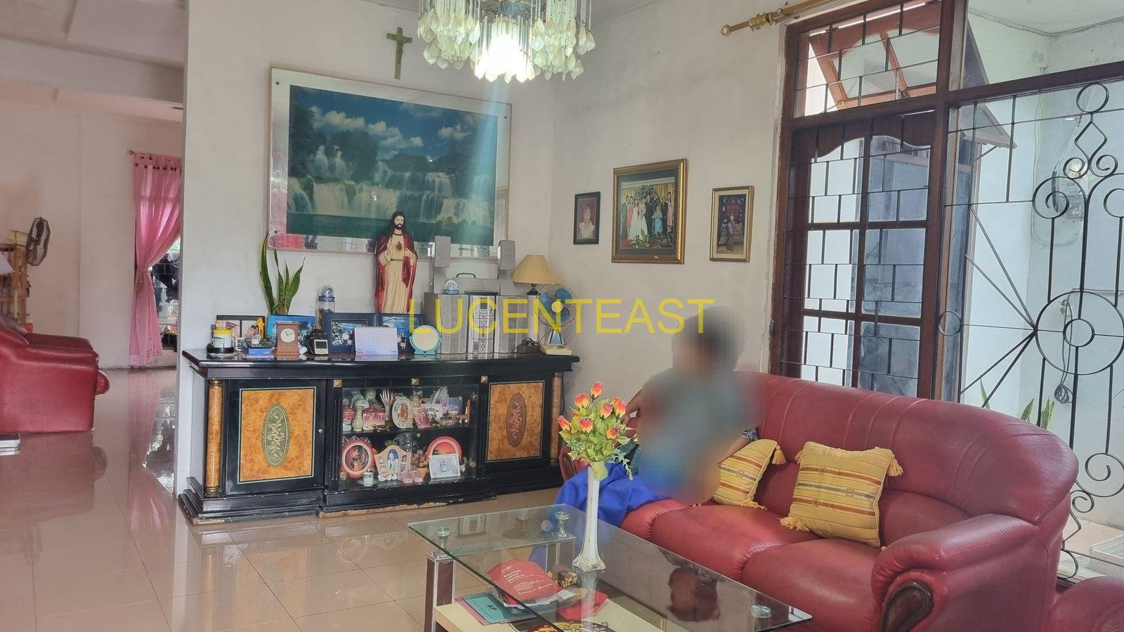 JUAL RUMAH LOKASI STARTEGIS RENON
