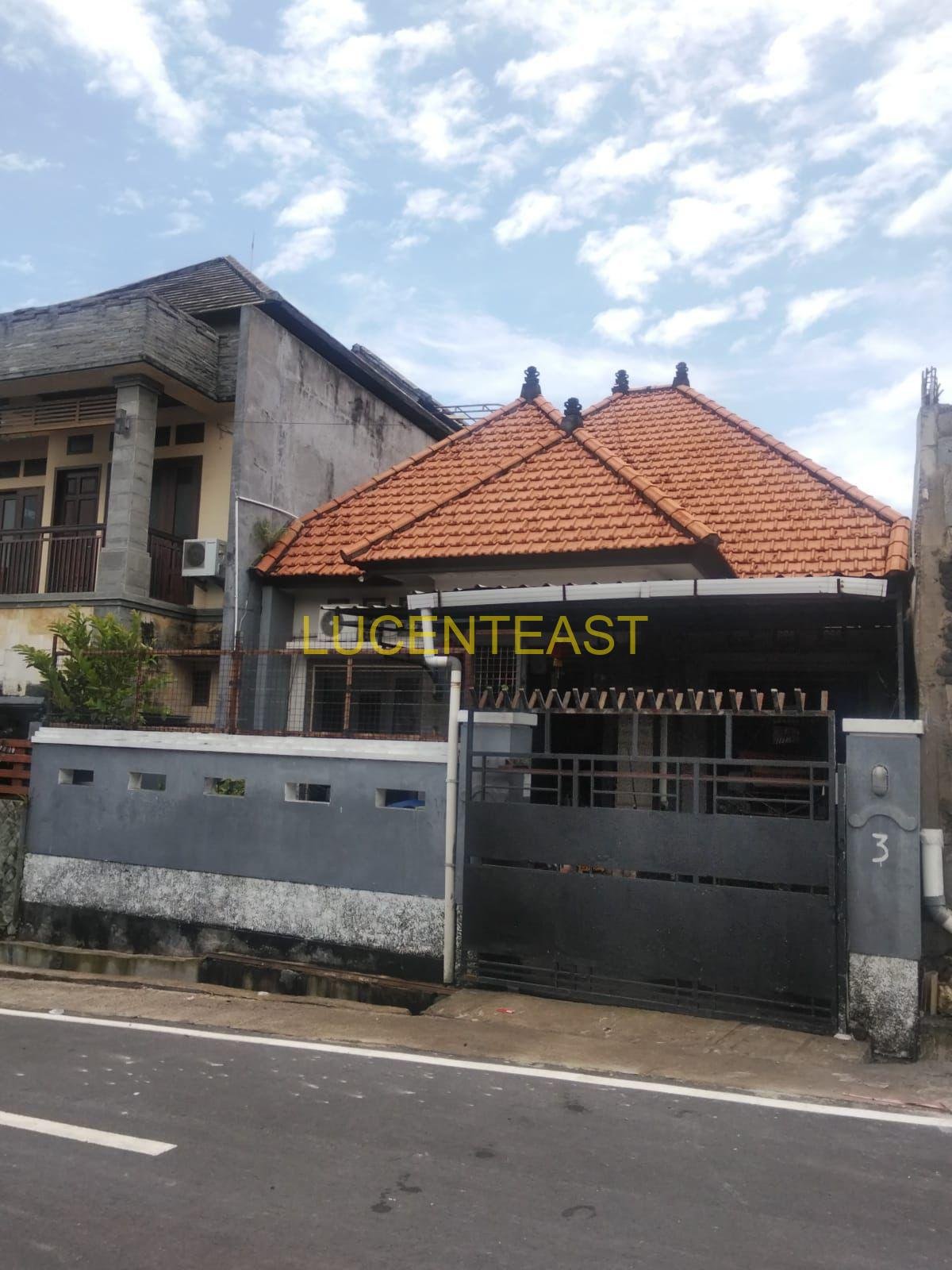 JUAL RUMAH LOKASI BULUH INDAH