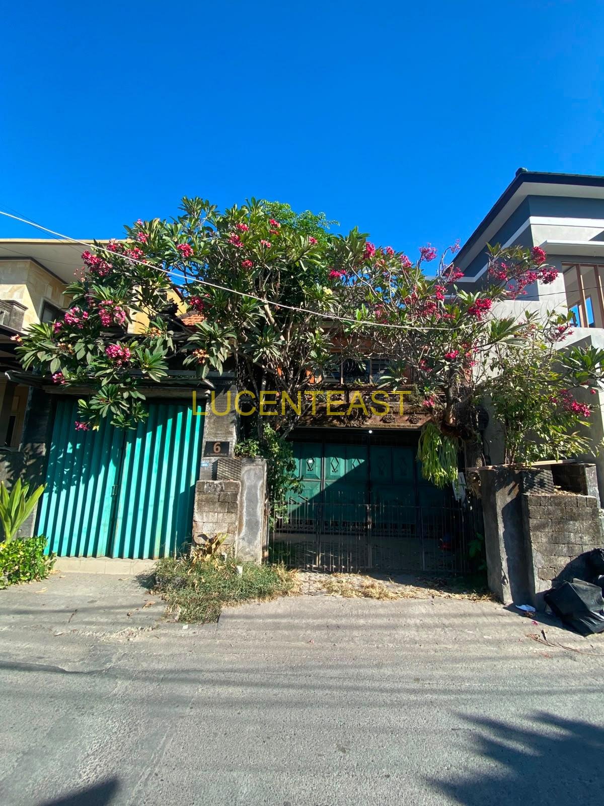 JUAL TANAH PLUS BANGUNAN KESIMAN