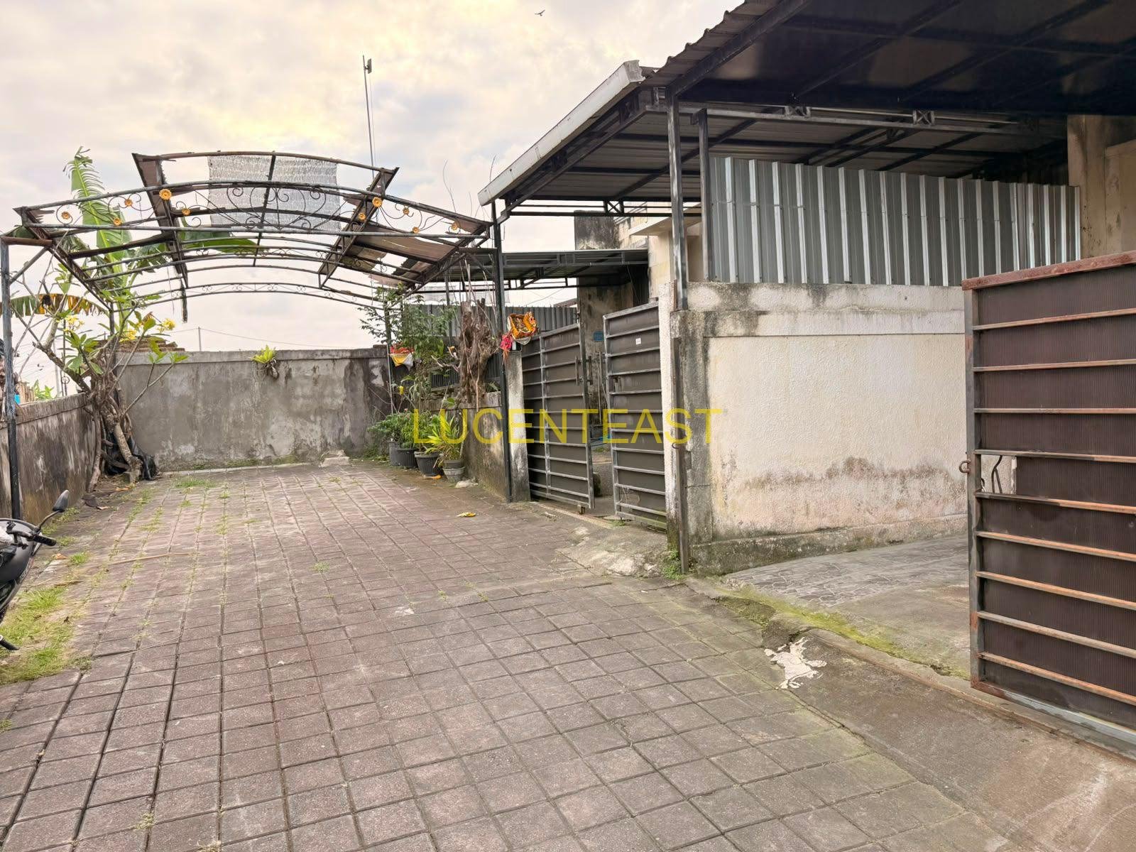 JUAL RUMAH BAGUS PENATIH