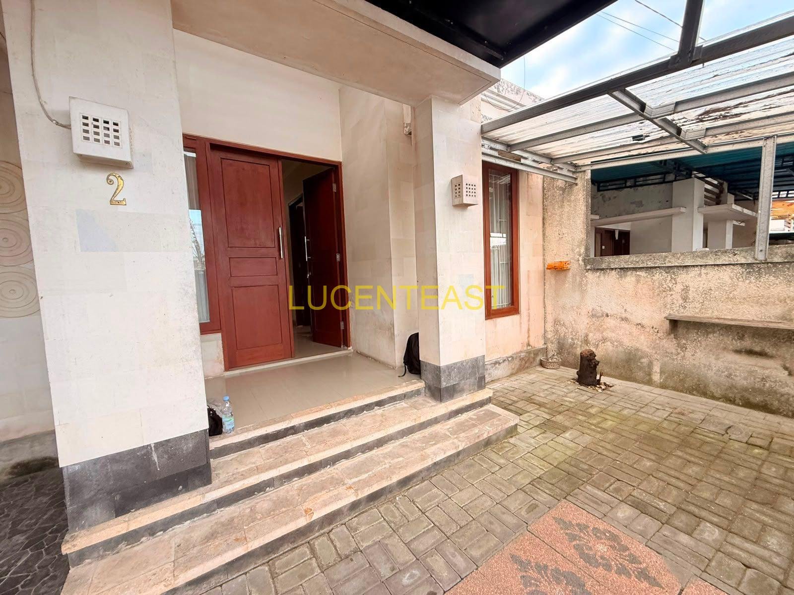 DIJUAL RUMAH NYAMAN PENATIH