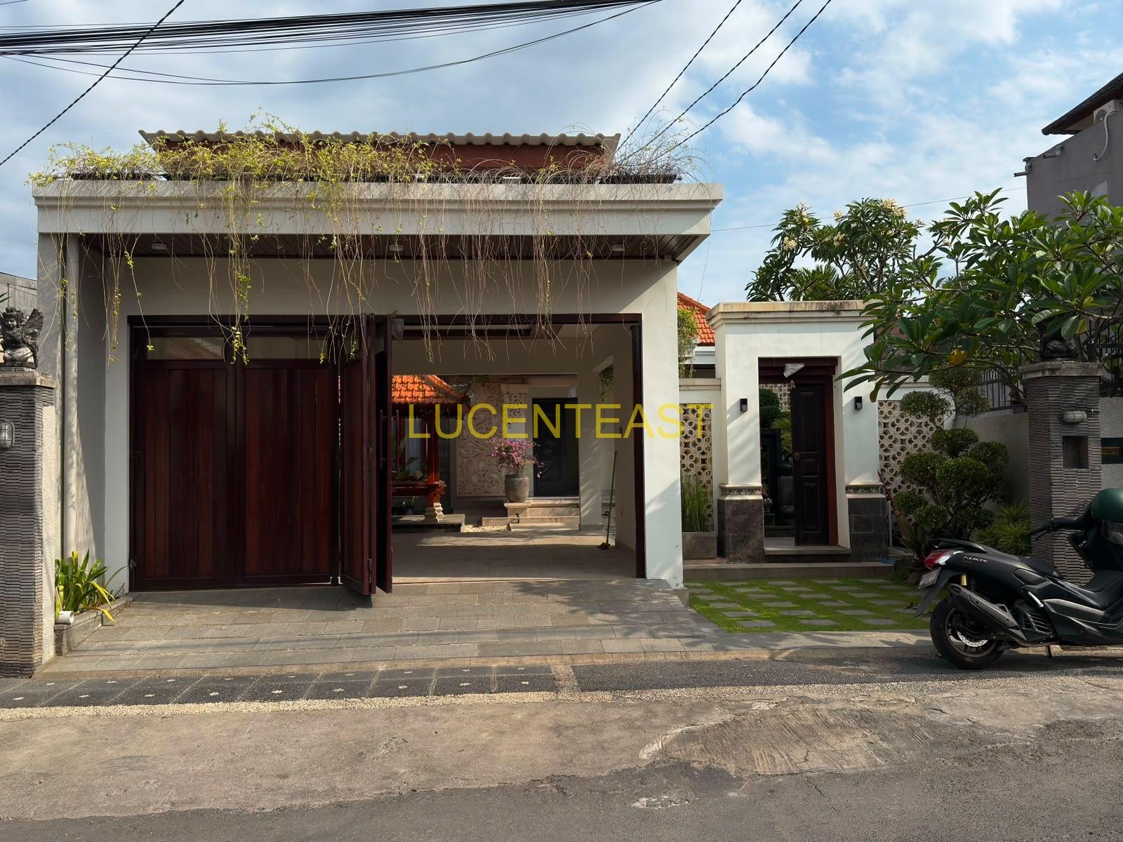 JUAL RUMAH GRESS DAN BARU RENON