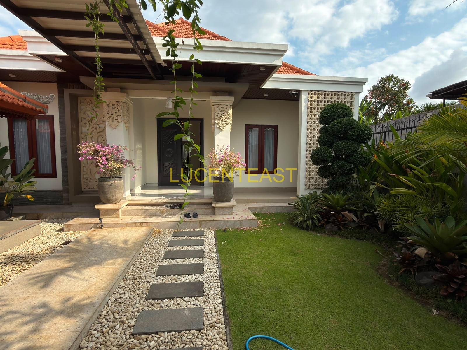 JUAL RUMAH GRESS DAN BARU RENON
