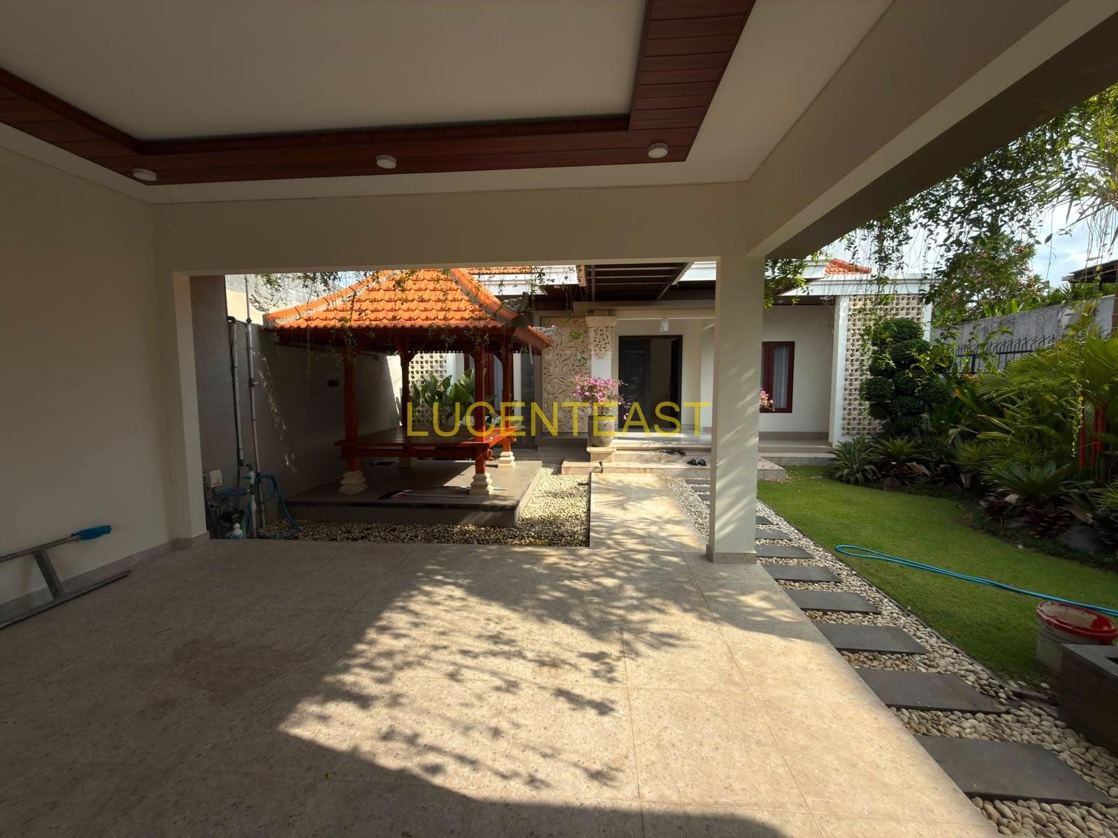JUAL RUMAH GRESS DAN BARU RENON