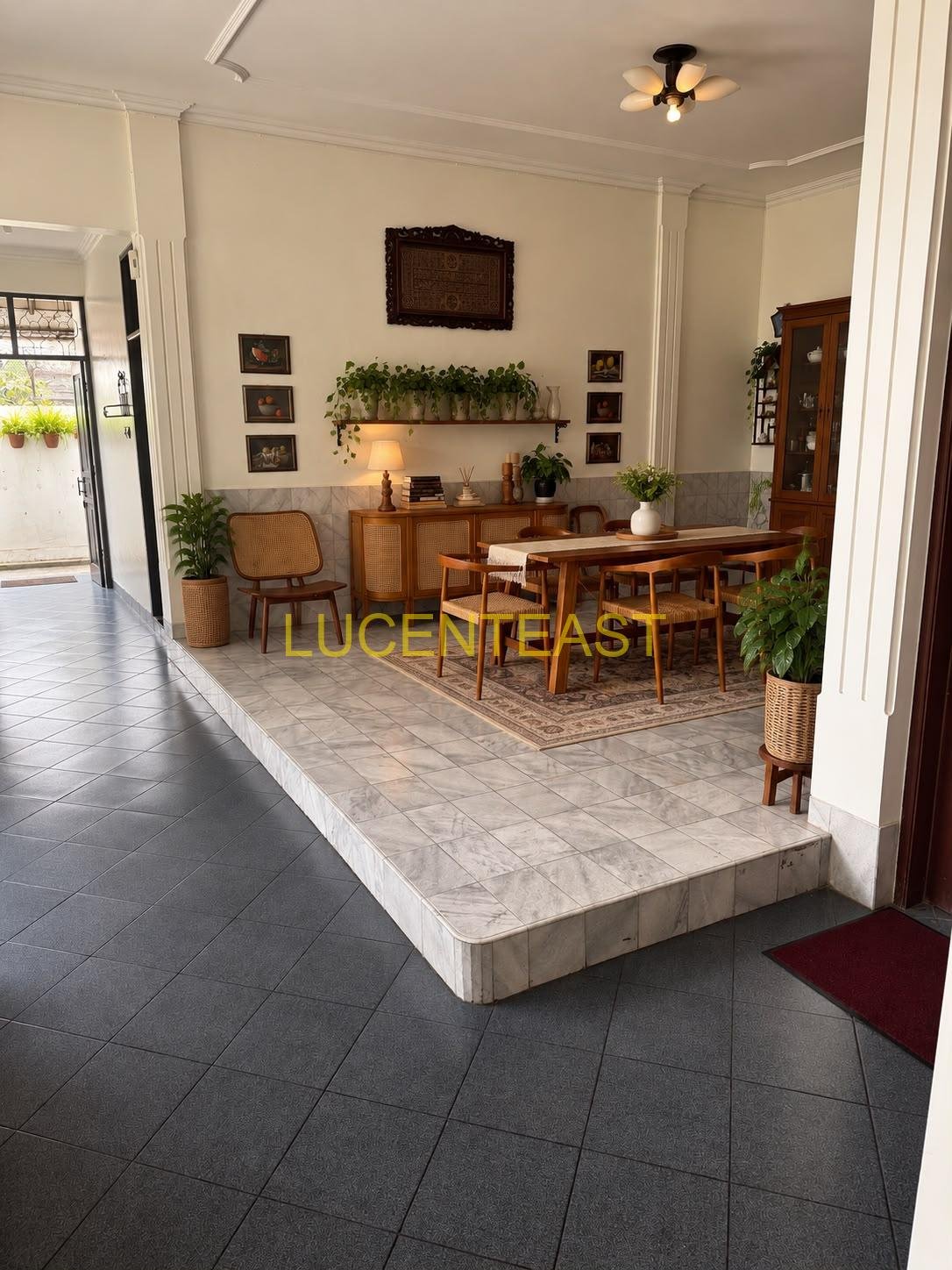 JUAL RUMAH MEWAH PUSAT KOTA DIPONEGORO