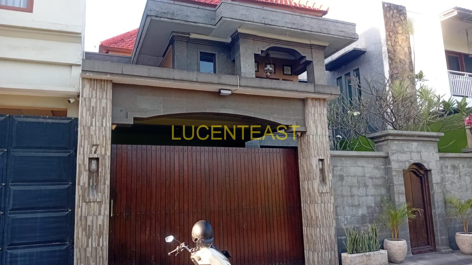 JUAL RUMAH LOKASI PRIME RENON