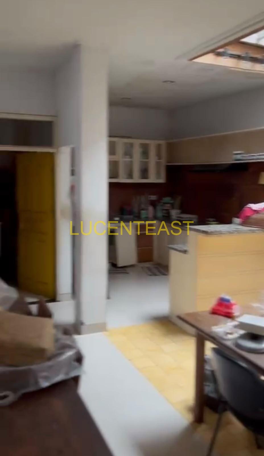 JUAL RUMAH LOKASI STRATEGIS TK BADUNG