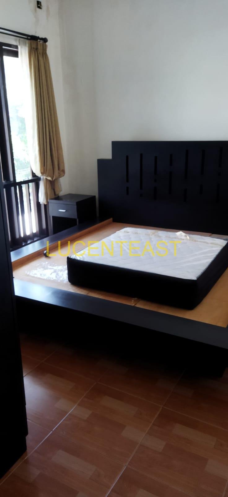 DIJUAL RUMAH LOKASI PUSAT KOTA GATSU BARAT