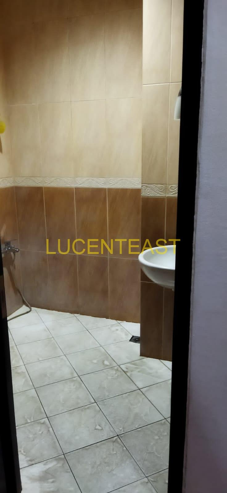 DIJUAL RUMAH LOKASI PUSAT KOTA GATSU BARAT